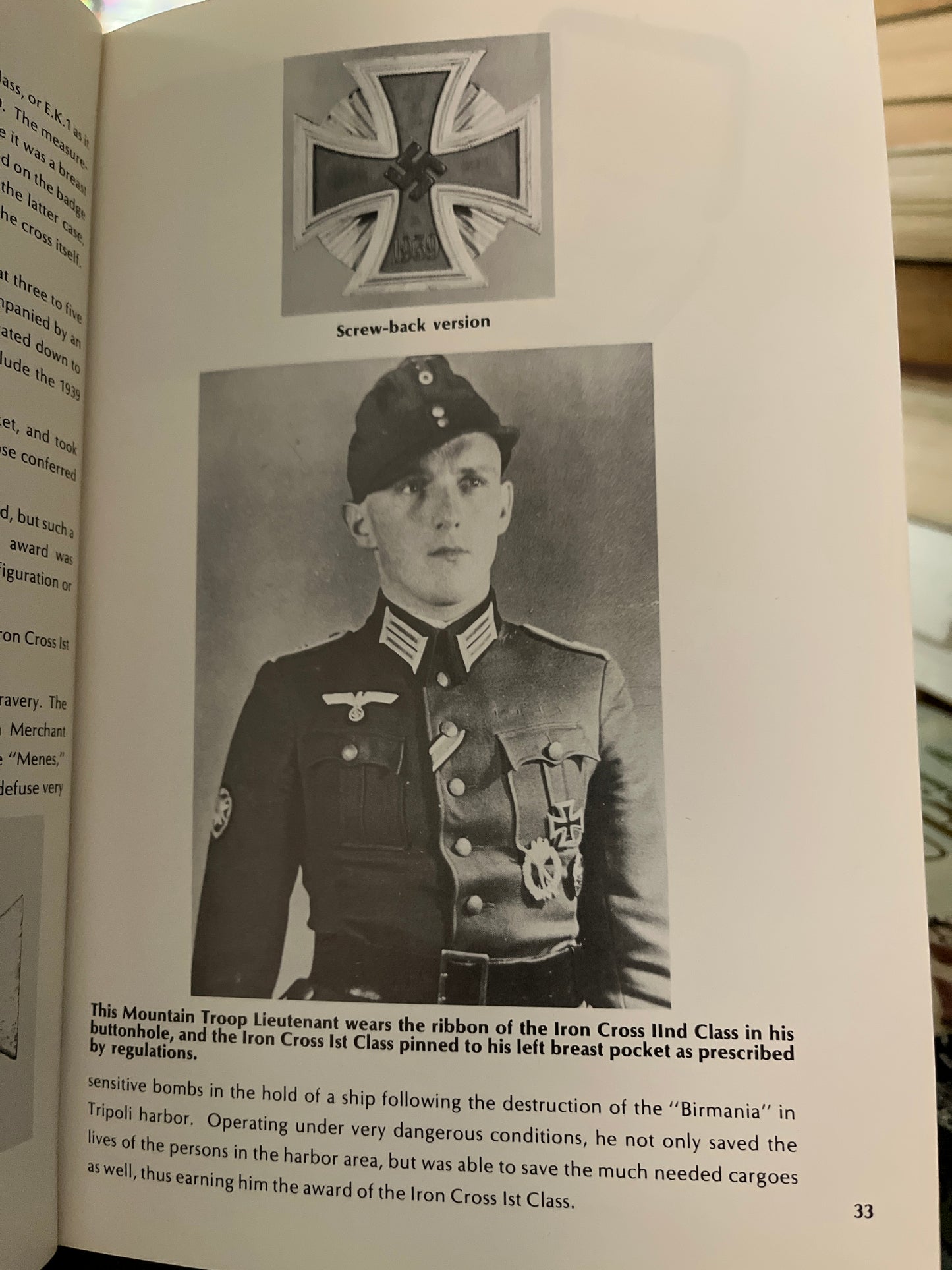 ON THE FIELD OF HONOR POR JOHN R. ANGOLIA USADO HISTORIA ALDAMA