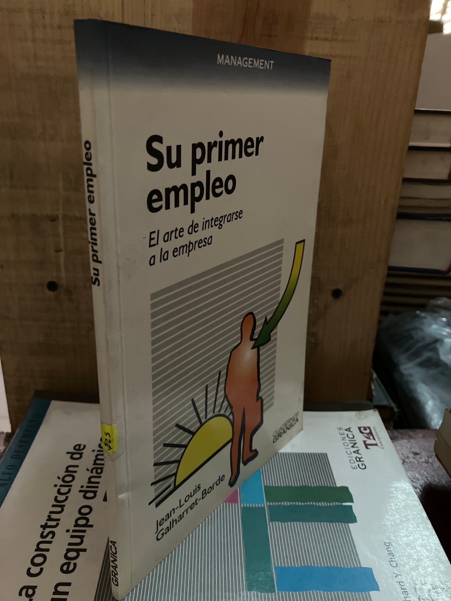 SU PRIMER EMPLEO POR JEAN LOUIS USADO ADMINISTRACIÓN LITERARIO 207