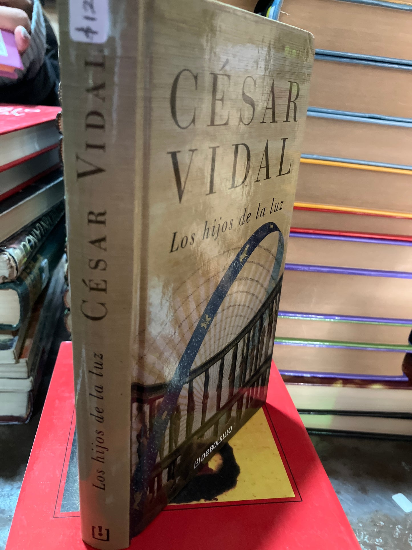 LOS HIJOS DE LA LUZ POR CESAR VIDAL USADO NOVELAS ALDAMA