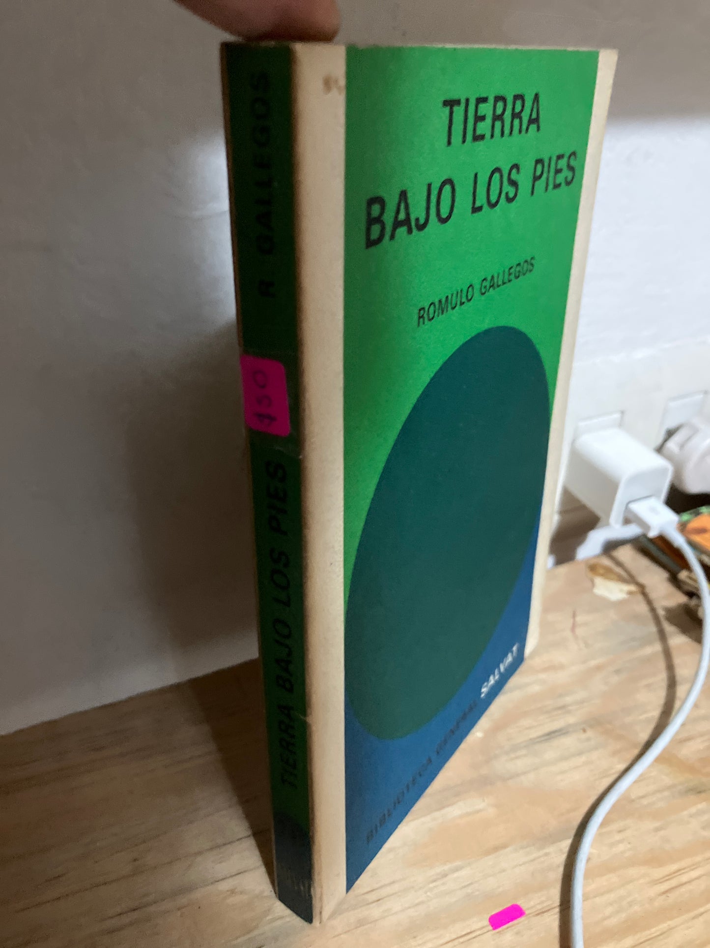 TIERRA BAJO LOS PIES POR RÓMULO GALLEGOS USADO NOVELAS JUAREZ