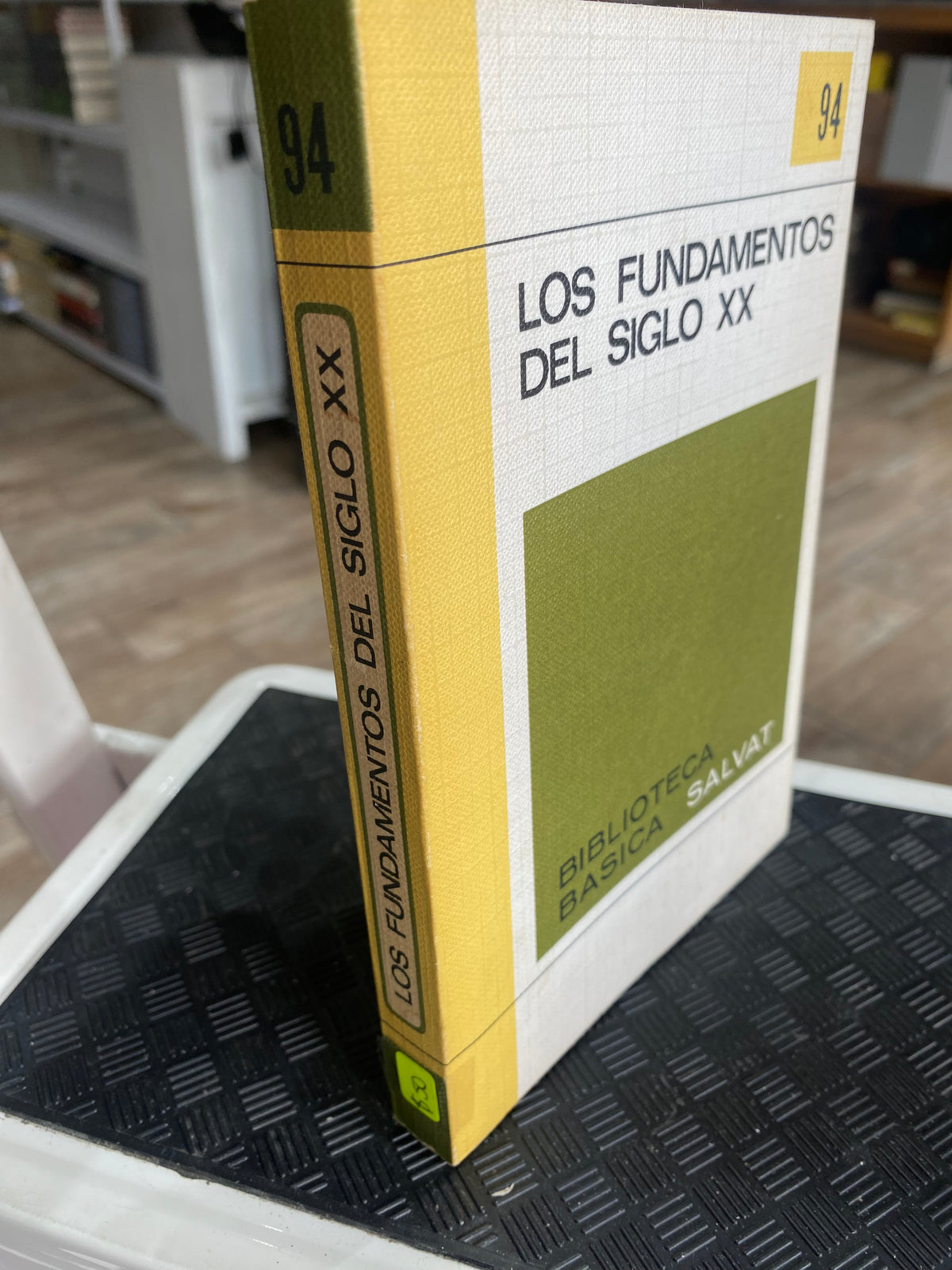 LOS FUNDAMENTOS DEL SIGLO XX USADO NOVELAS JUAREZ 515