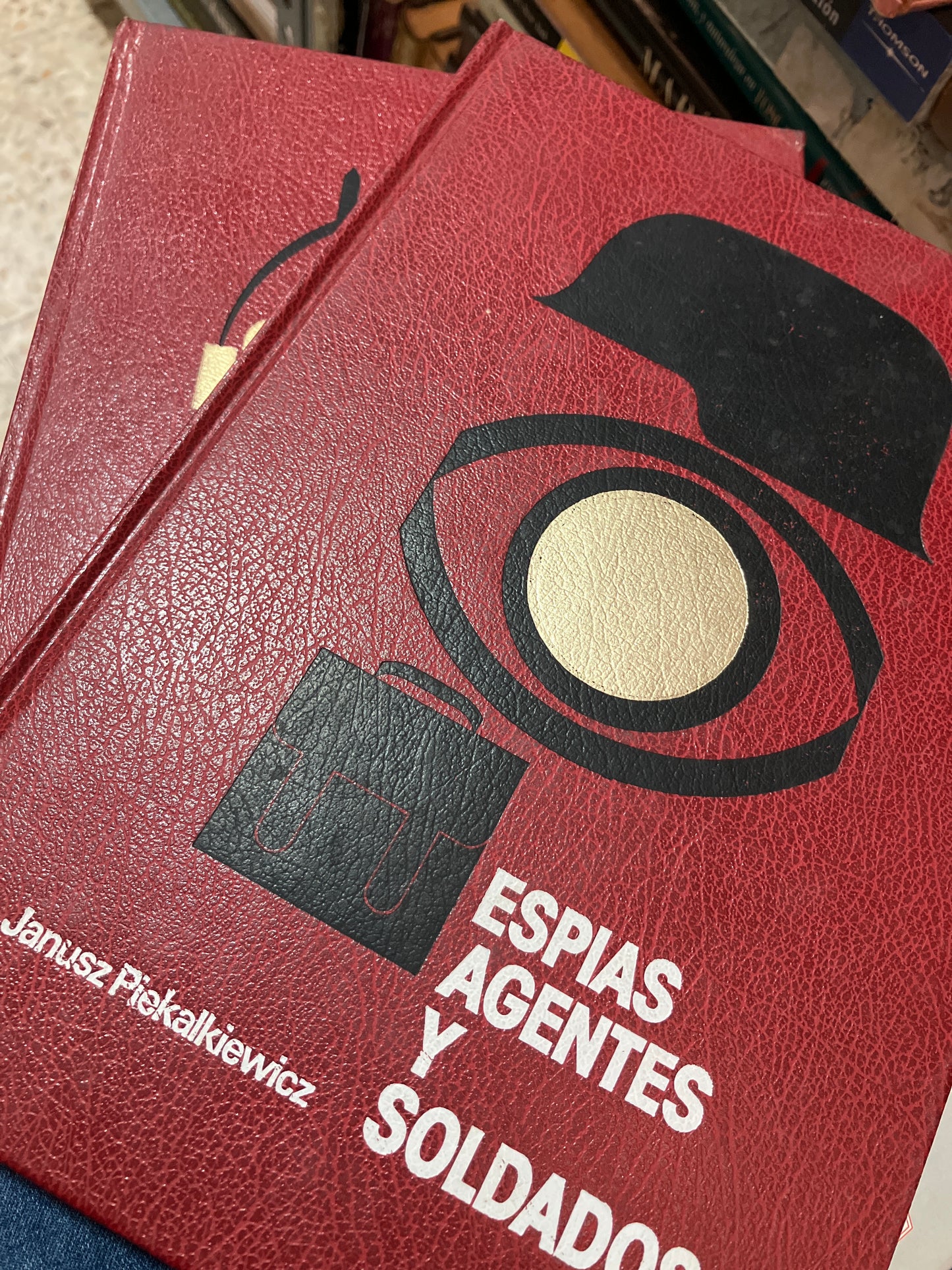 ESPÍAS AGENTES Y SOLDADOS I Y II POR JANUSZ PIEKALKIEWICZ USADO HISTORIA ALDAMA