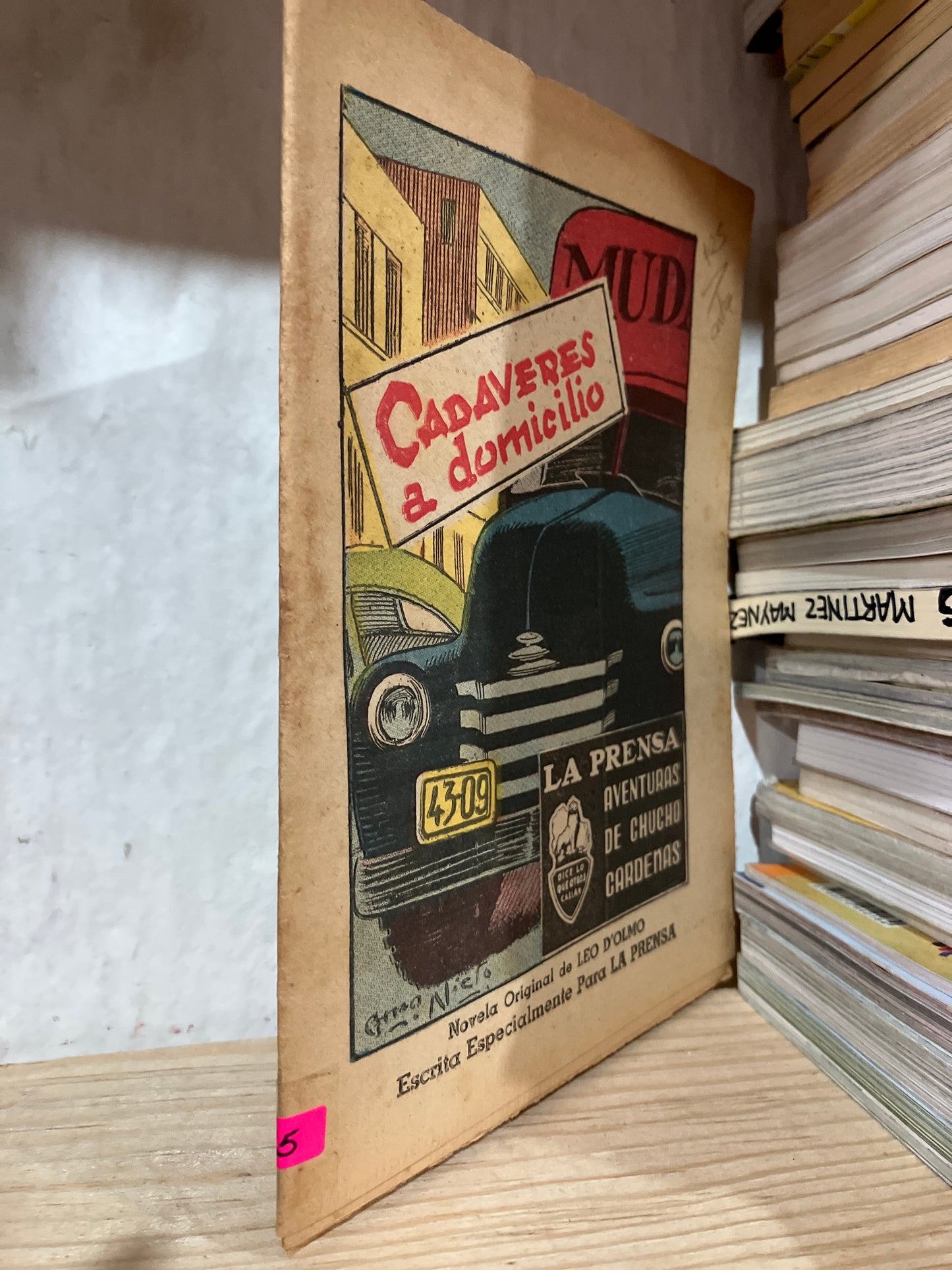 CADAVERES A DOMICILIO POR LEO DOLMO USADO ANTIGUOS ALDAMA