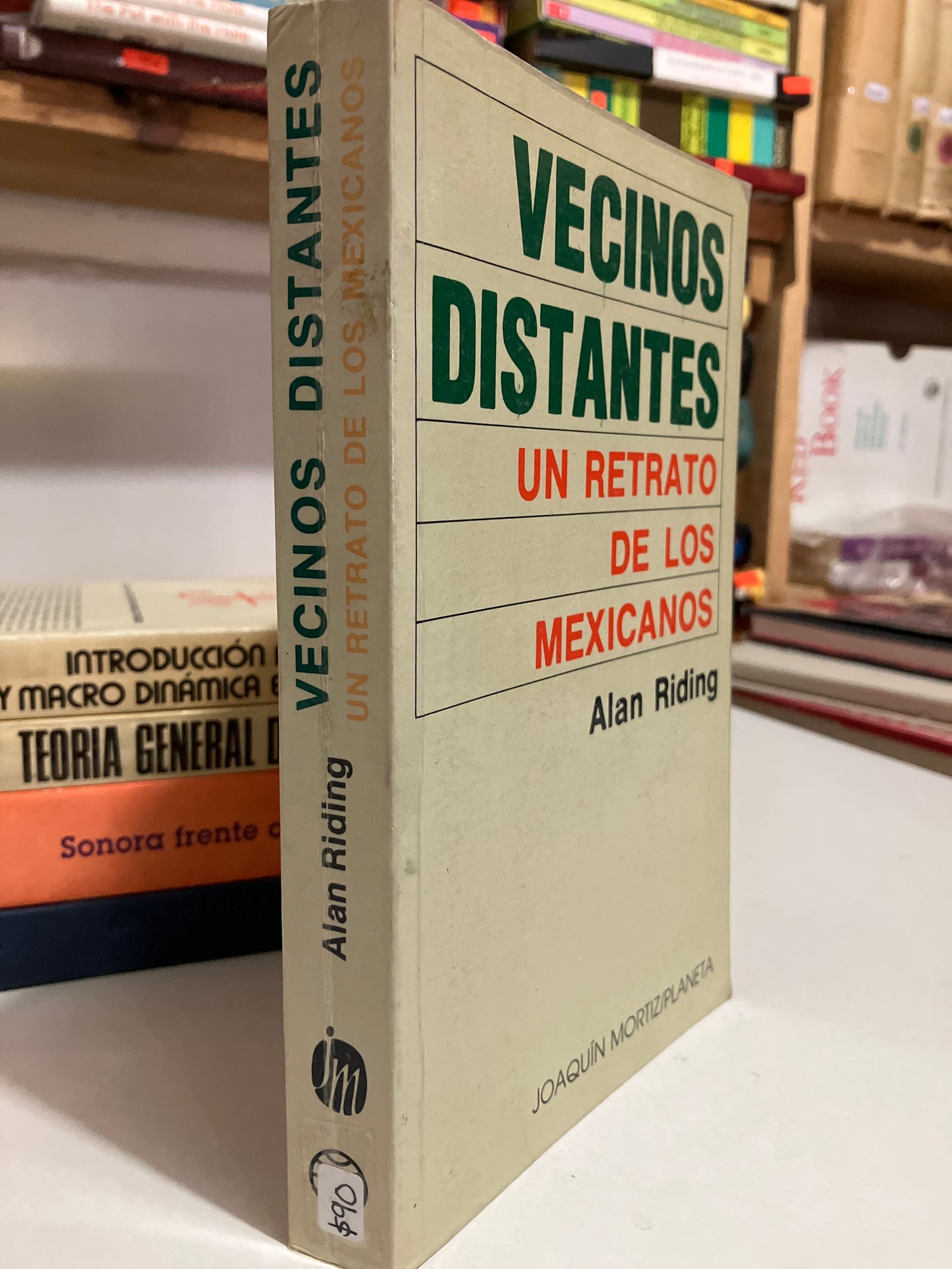 VECINOS DISTANTES POR ALAN RIDING USADO HISTORIA JUAREZ