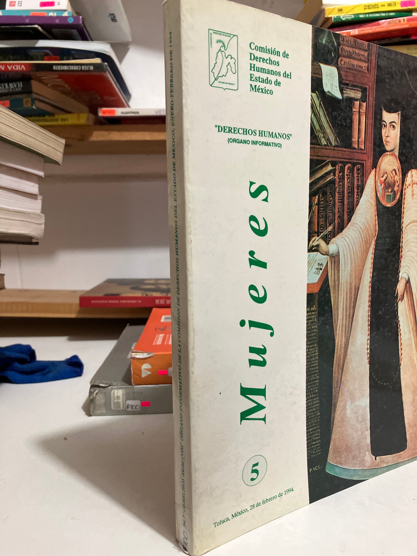 MUJERES POR AUTORES VARIOS USADO HISTORIA JUAREZ