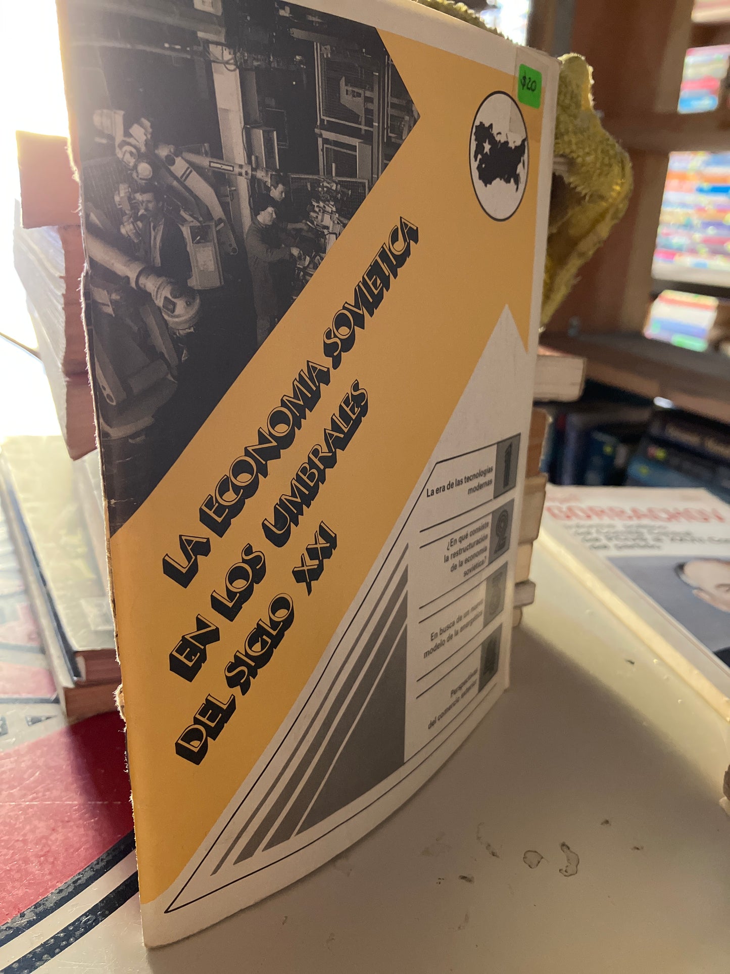 LA ECONOMÍA SOVIÉTICA EN LOS UMBRALES DEL SIGLO XXI USADO POLÍTICA LITERARIO 207