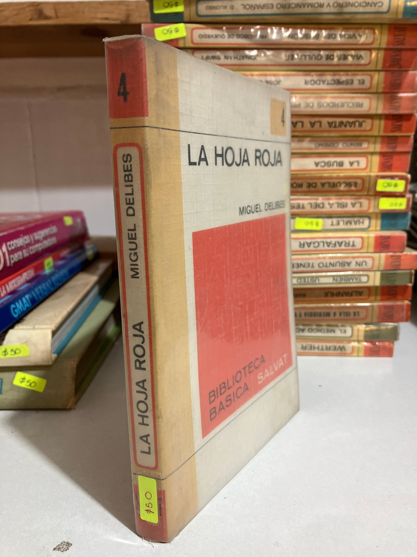 LA HOJA ROJA POR MIGUEL DELIBES USADO NOVELAS JUAREZ