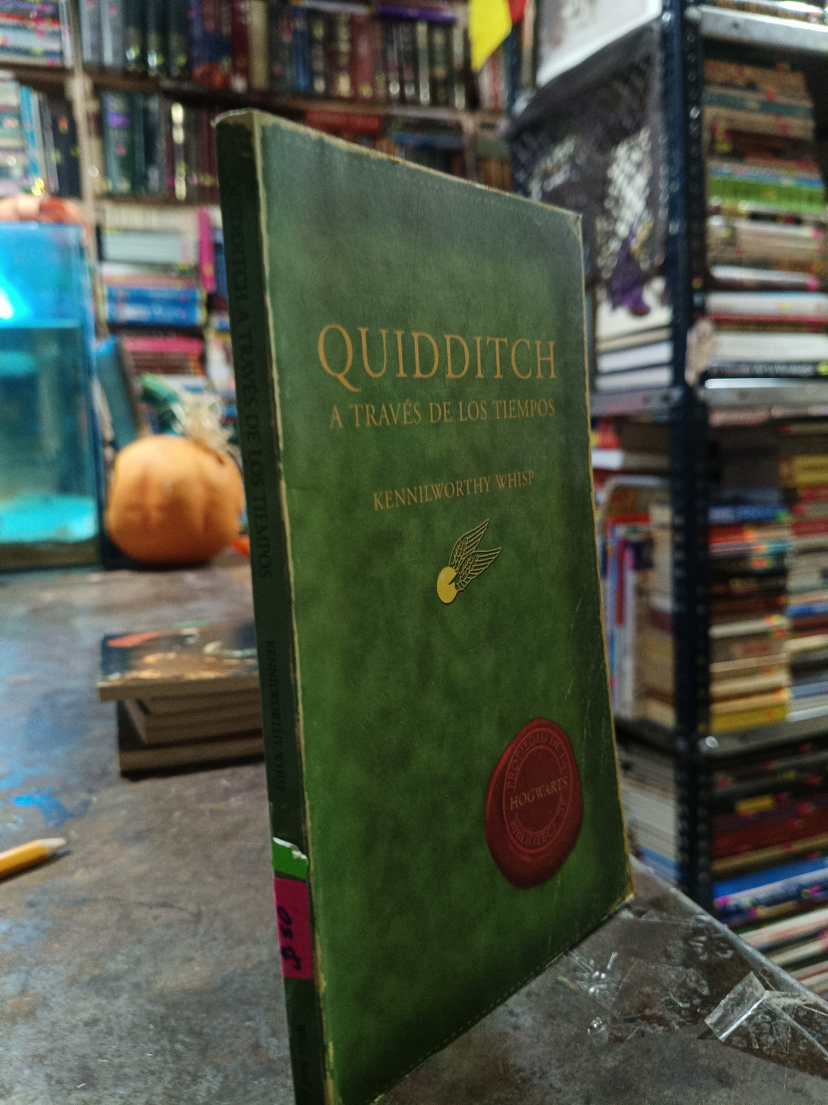 QUIDDITCH A TRAVES DE LOS TIEMPOS POR KENNILWORTHY WHISP USADO NOVELA ALDAMA