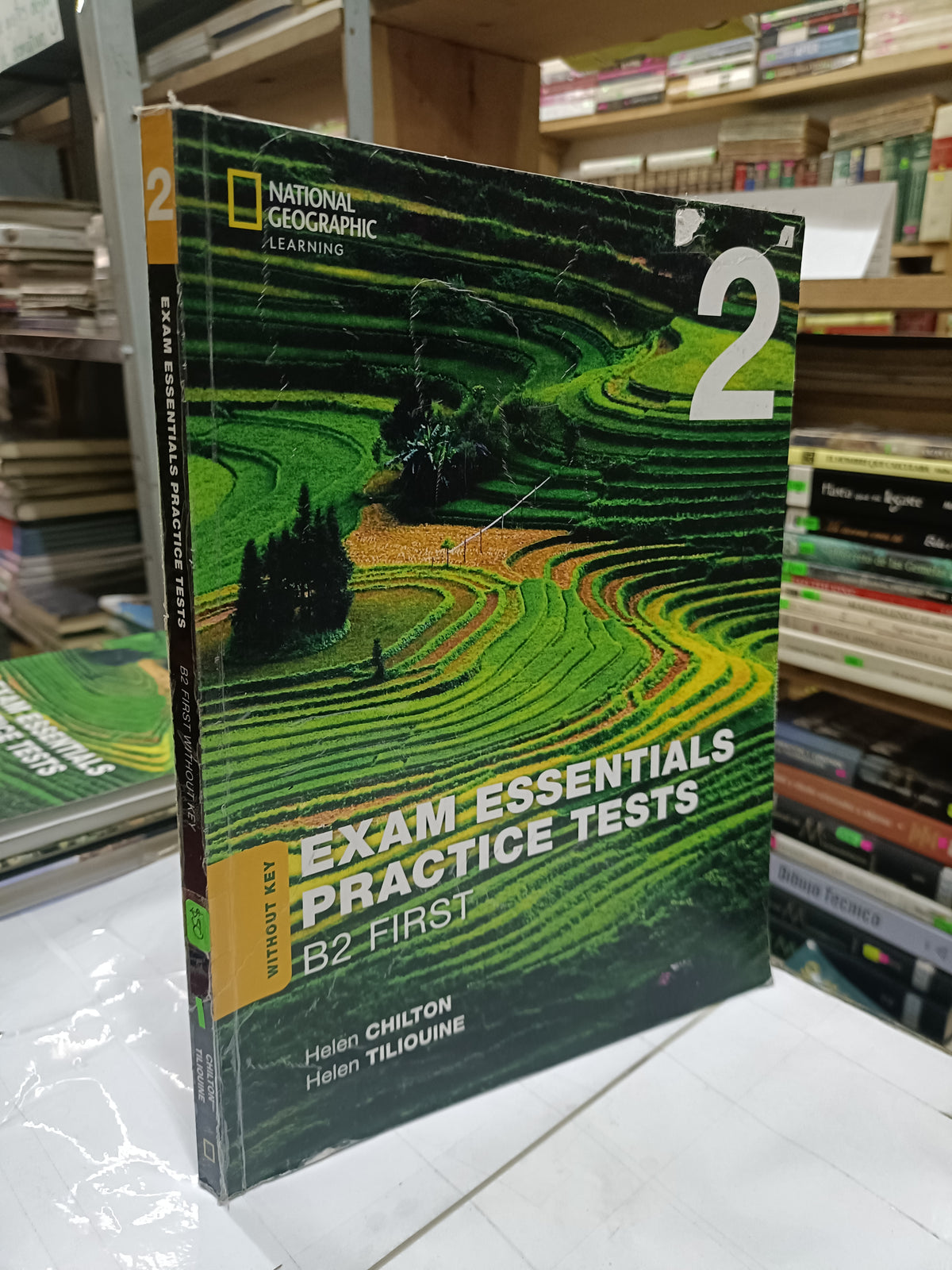 EXAM ESSENTIALS 2 PRACTICE TESIS B2 FIRST POR CHILTON, TILIOUINE USADO IDIOMAS LITERARIO 207
