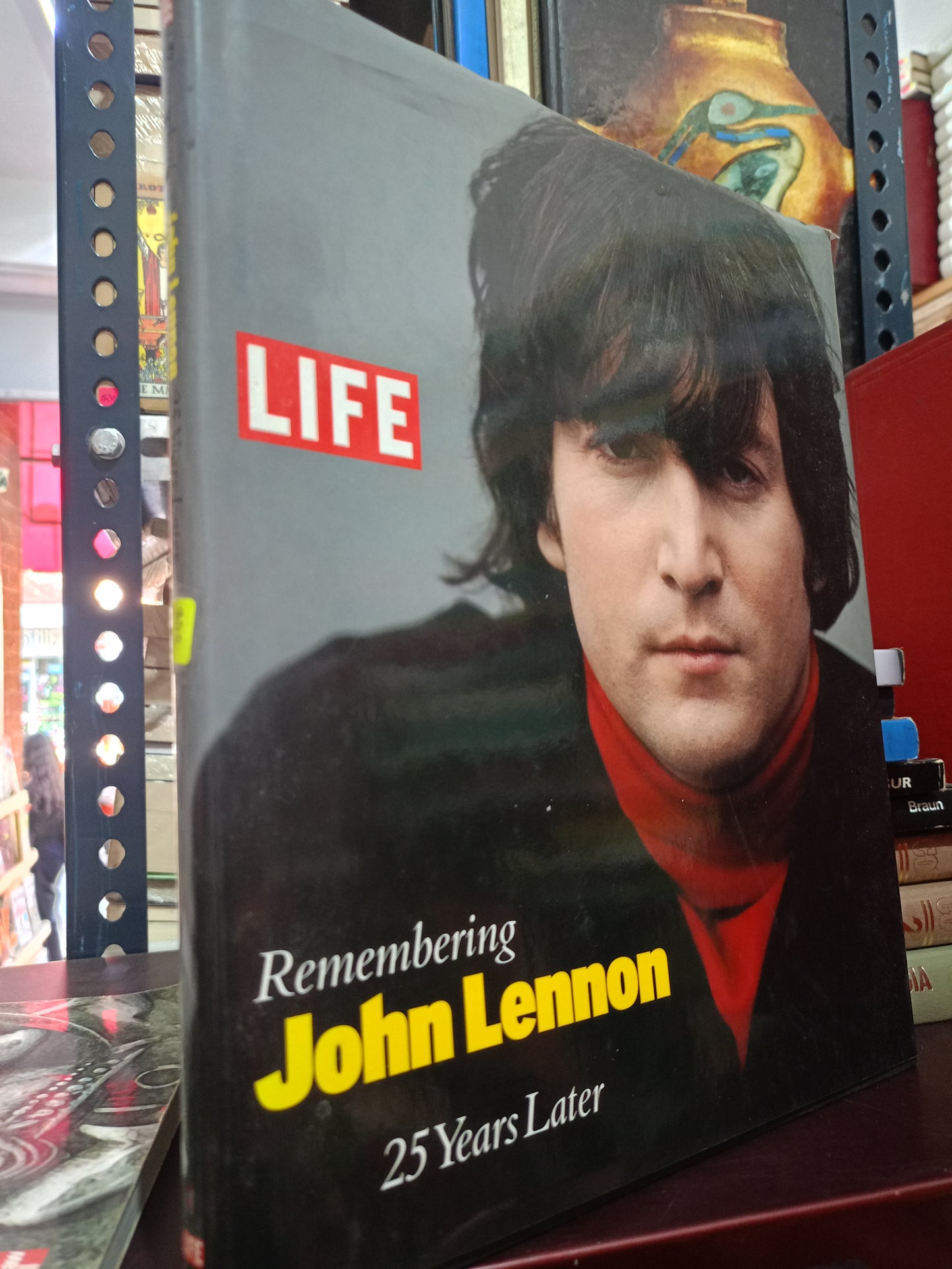 REMEMBERING JOHN LENNON 25 YEARS LATER USADO MUSICA LITERARIO 305