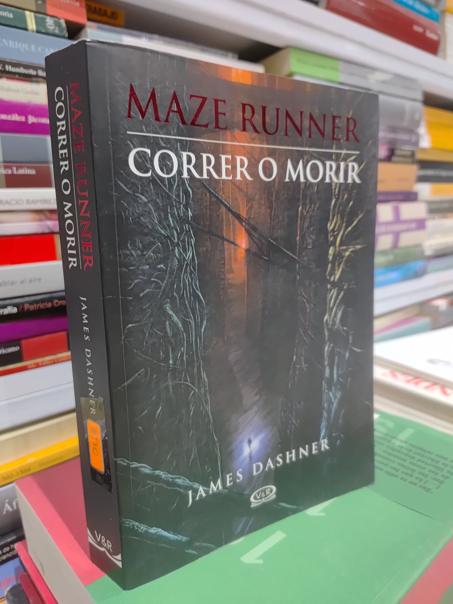 MAZE RUNNER CORRER O MORIR POR JAMES DASHNER USADO NOVELAS JUAREZ 515