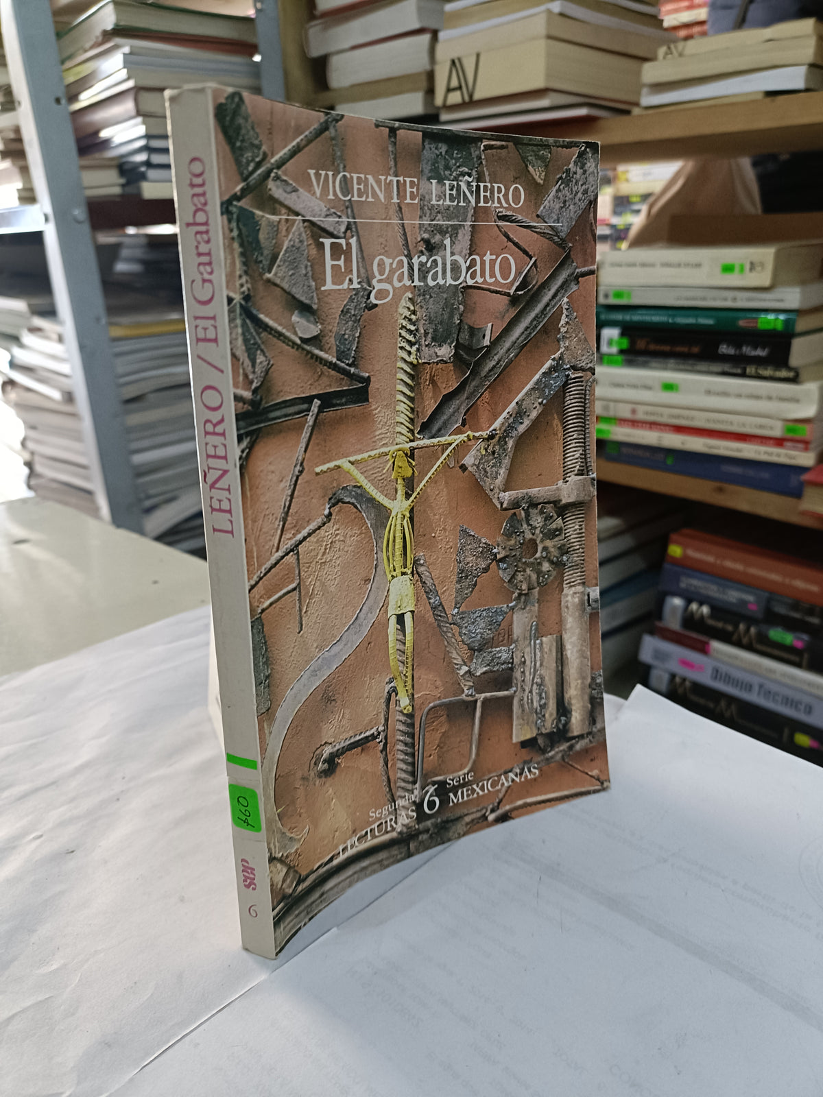EL GARABATO POR VICENTE LEÑERO USADO NOVELA LITERARIO 207
