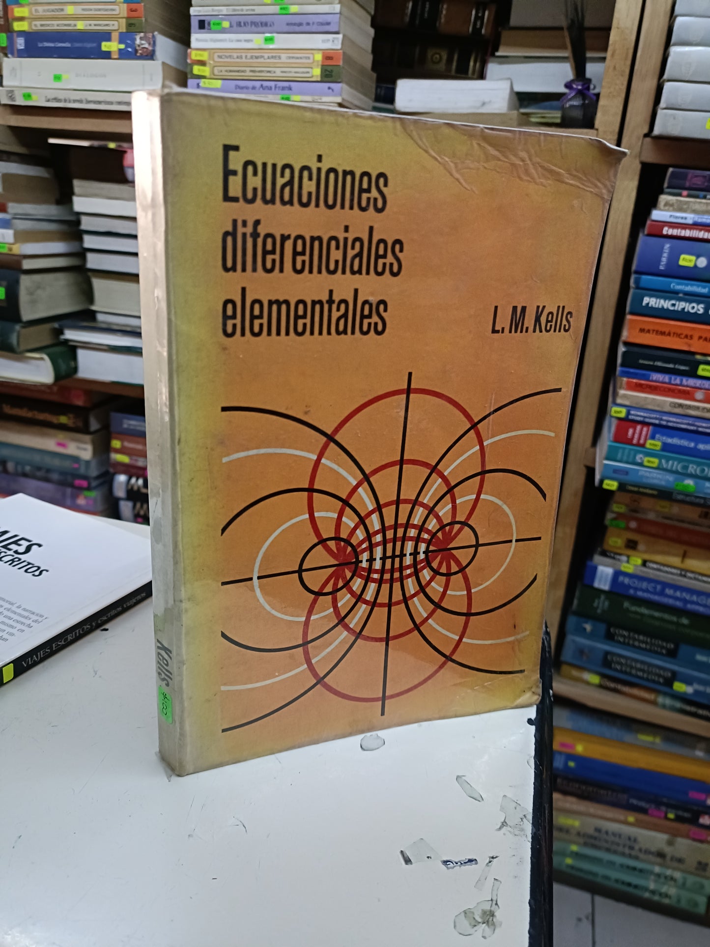 ECUACIONES DIFERENCIALES ELEMENTALES POR L.M. KELLS USADO MATEMÁTICAS LITERARIO 207
