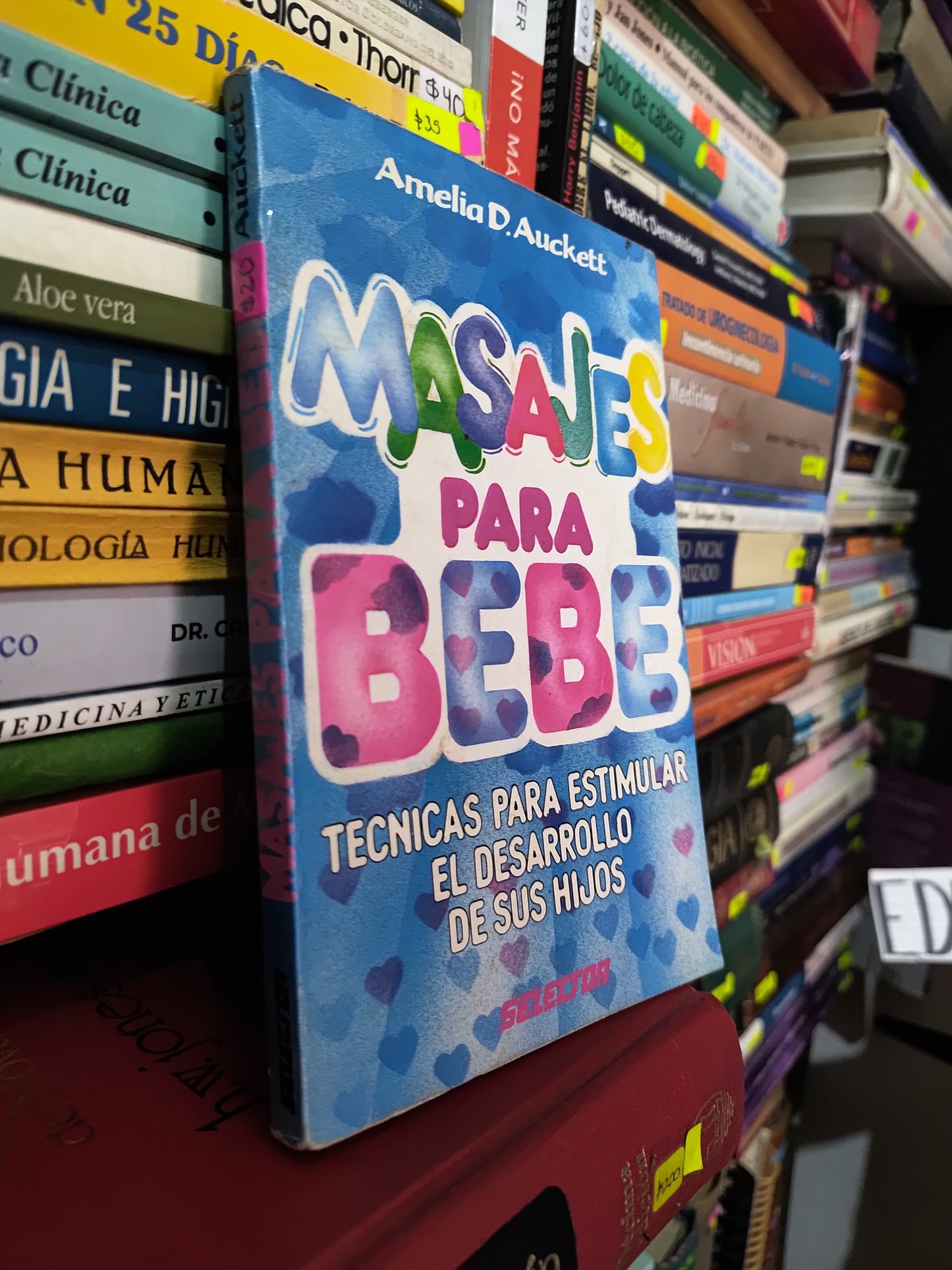 MASAJES PARA BEBE POR AMELIA D. AUCKETT USADO SALUD LITERARIO 305