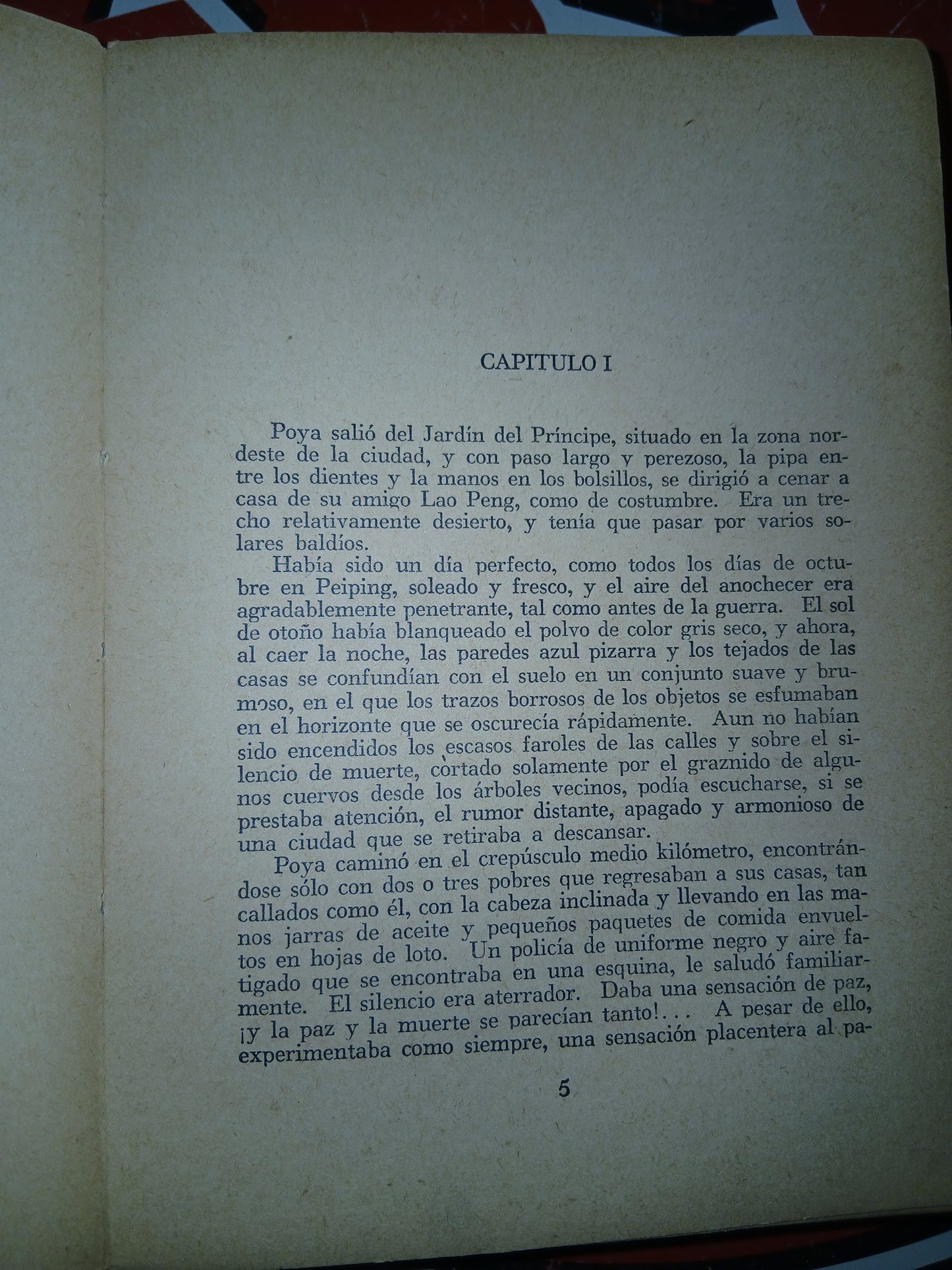UNA HOJA EN LA TORMENTA POR LIN YUTANG USADO NOVELA LITERARIO 207