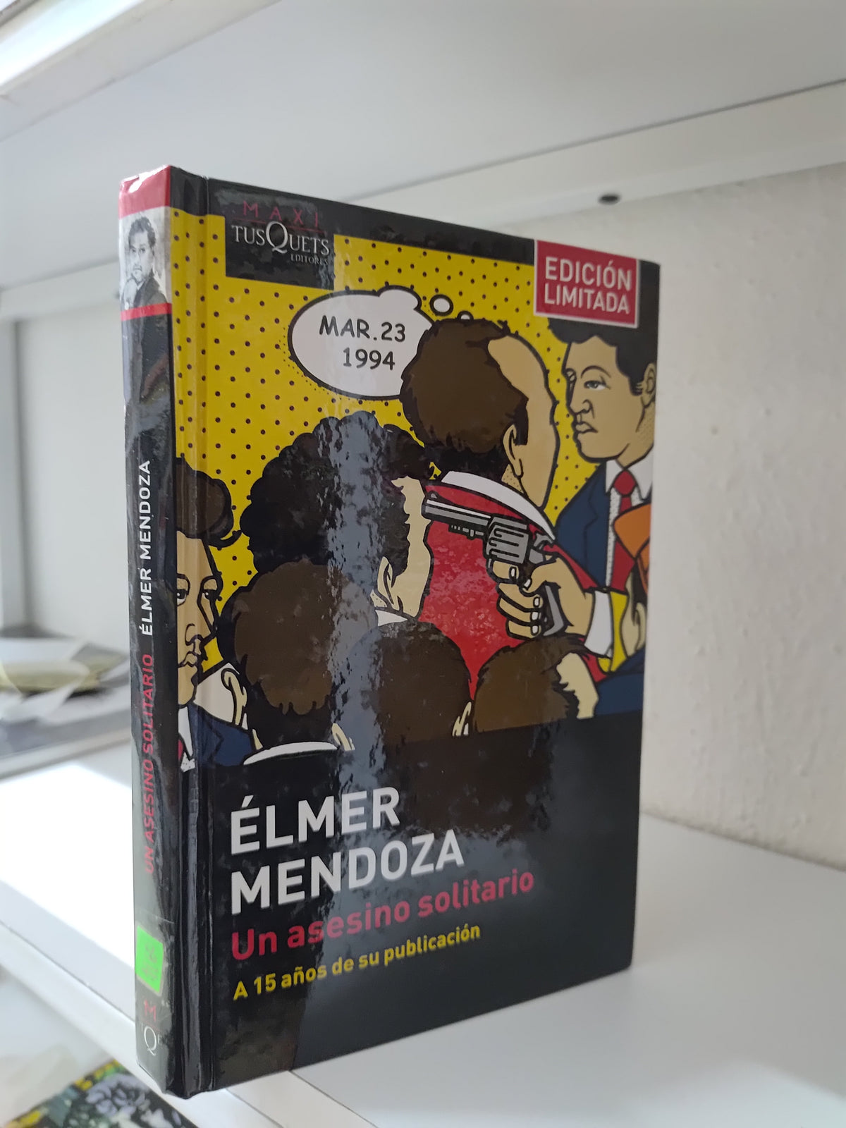 UN ASESINO SOLITARIO POR ELMER MENDOZA USADO NOVELAS JUAREZ 515