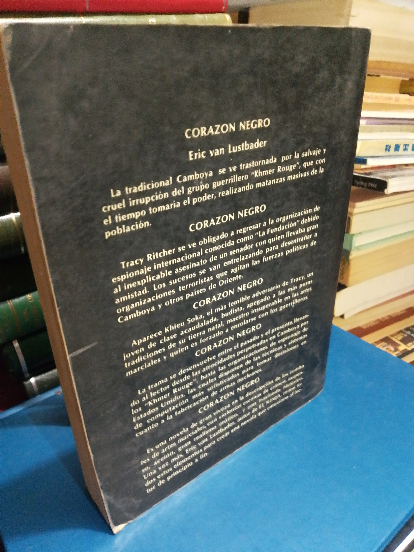 CORAZON NEGRO POR ERIC VAN LUSTBADER USADO NOVELA JUÁREZ
