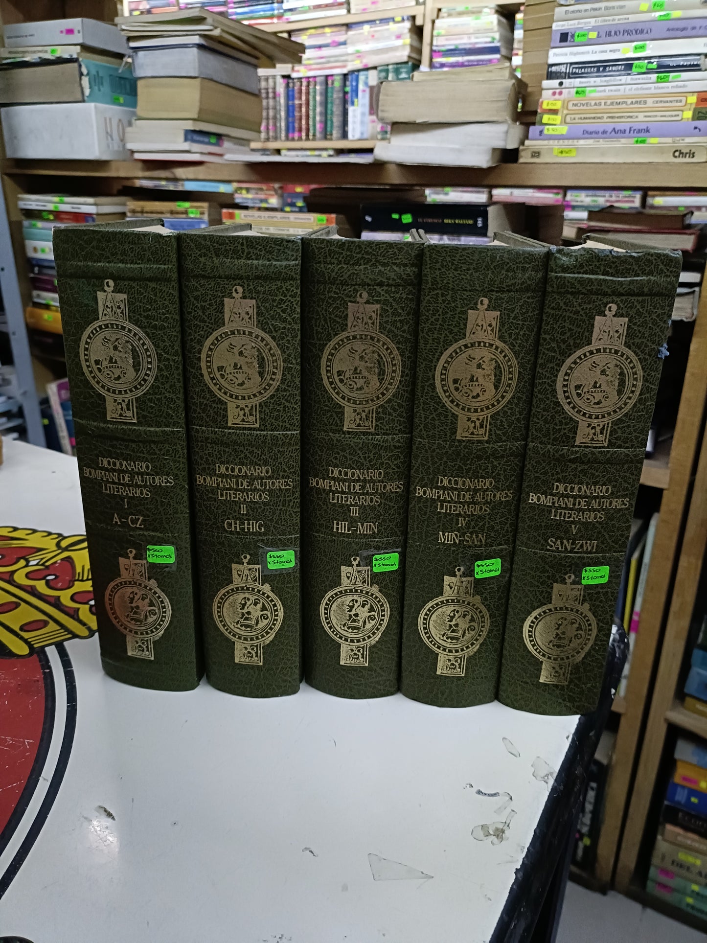DICCIONARIO BOMPIANI DE AUTORES LITERARIOS TOMOS I A V USADO EDUCACIÓN LITERARIO 207