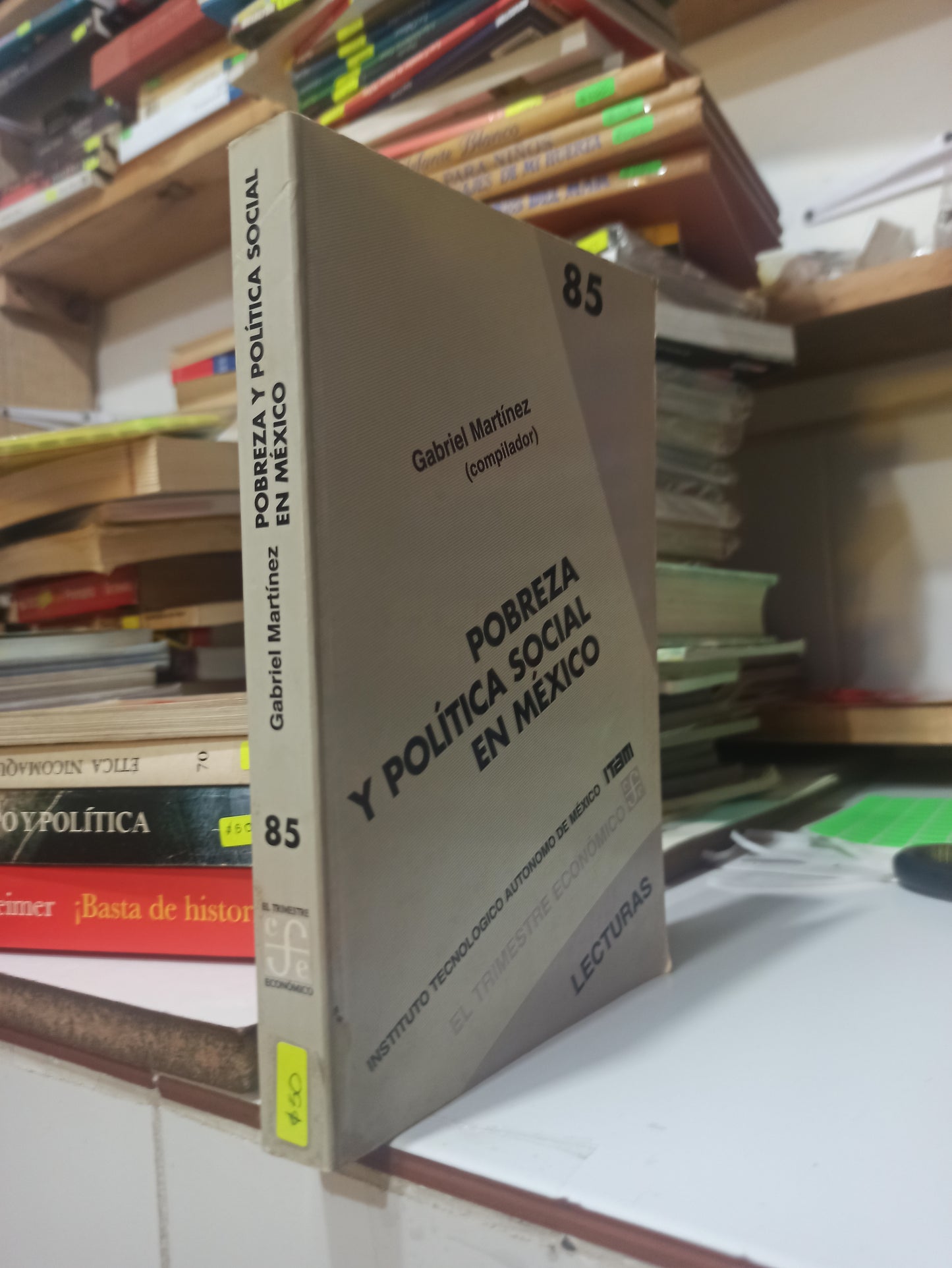POBREZA Y POLITICA SOCIAL EN MEXICO POR GABRIEL MARTINEZ USADO POLÍTICA JUÁREZ