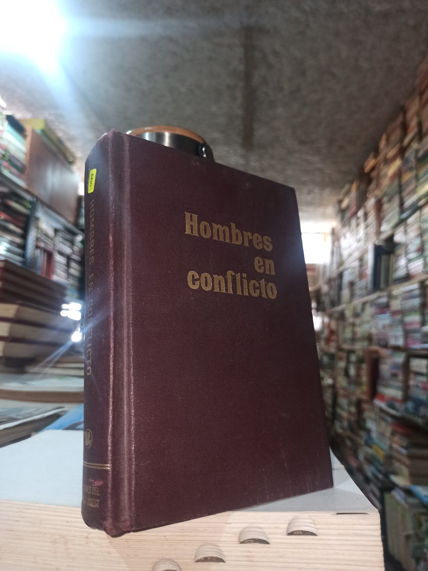 HOMBRES EN CONFLICTO POR READER'S DIGEST USADO NOVELAS ALDAMA