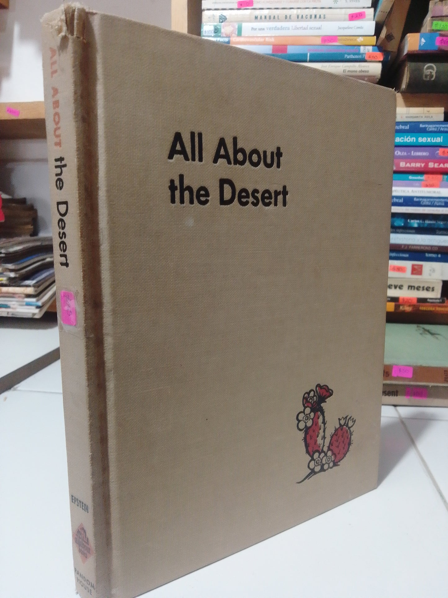 ALL ABOUT THE DESERT POR SAM Y BERYL EPSTEIN USADO IDIOMAS JUAREZ