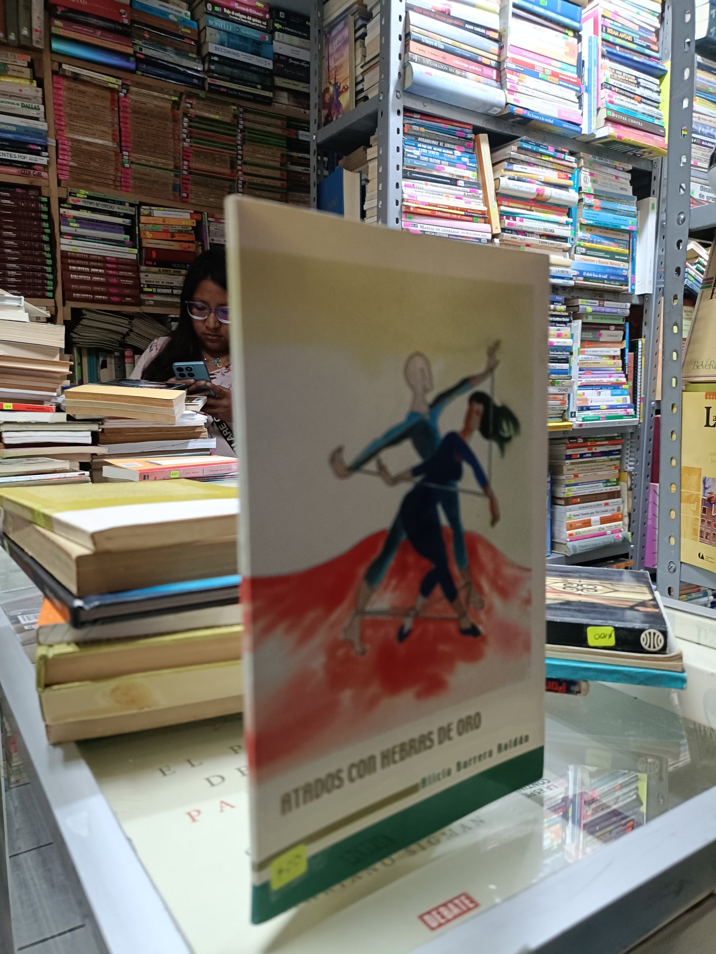 ATADOS CON HEBRAS DE ORO POR ALICIA BARRERA ROLDÁN USADO POESIA JUAREZ