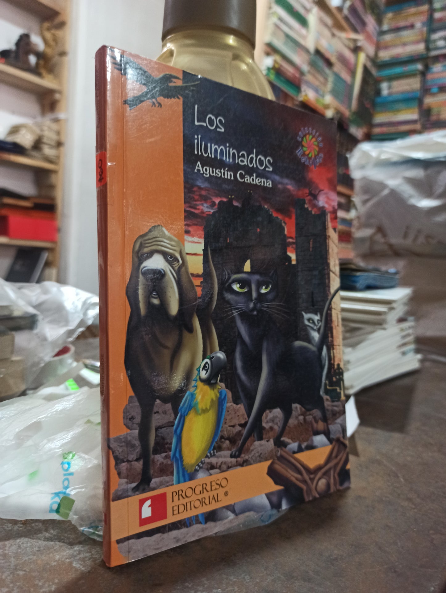 LOS ILUMINADOS POR AGUSTÍN CADENA USADO INFANTILES ALDAMA