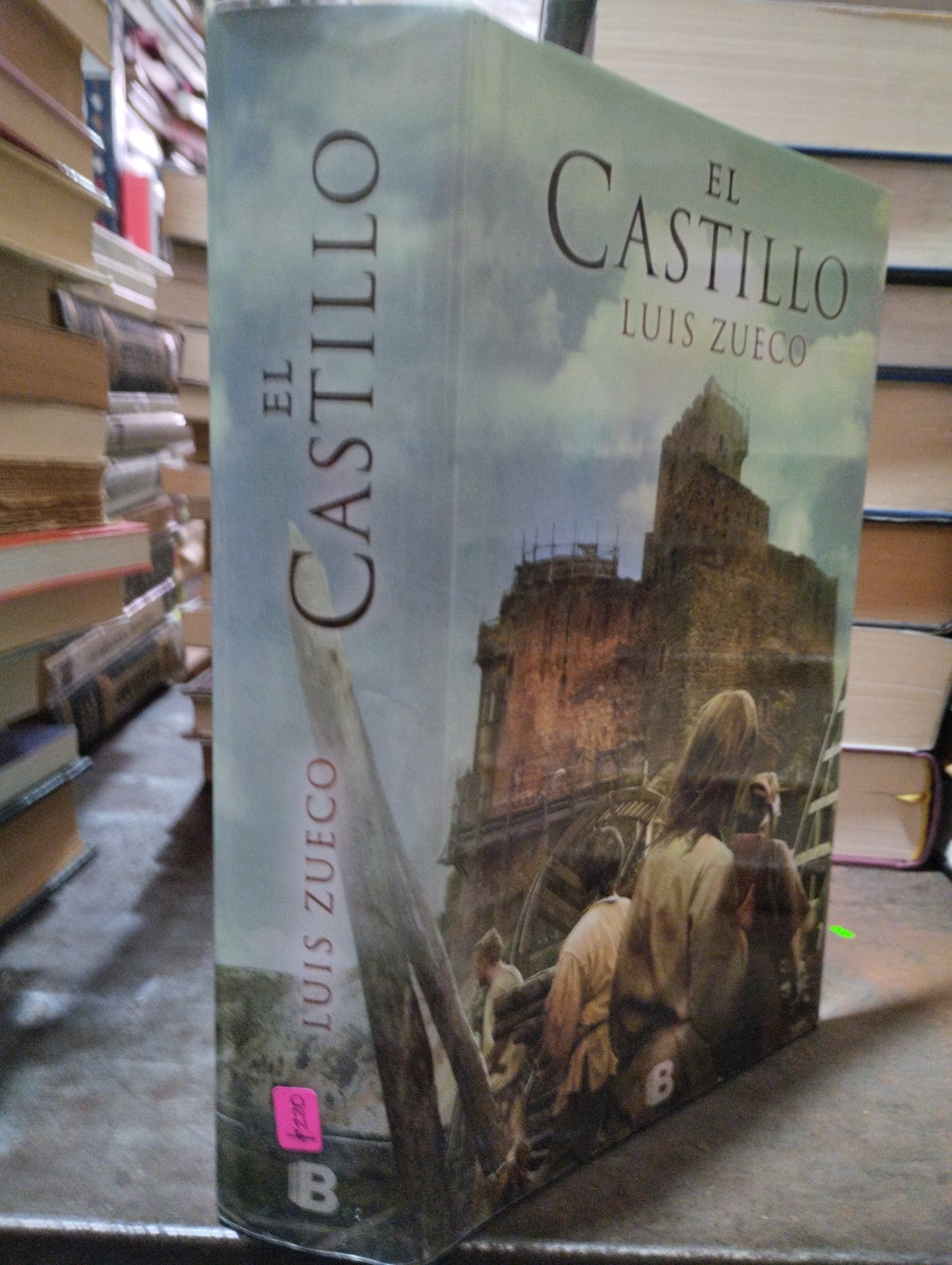 EL CASTILLO POR LUIS ZUECO USADO NOVELAS ALDAMA