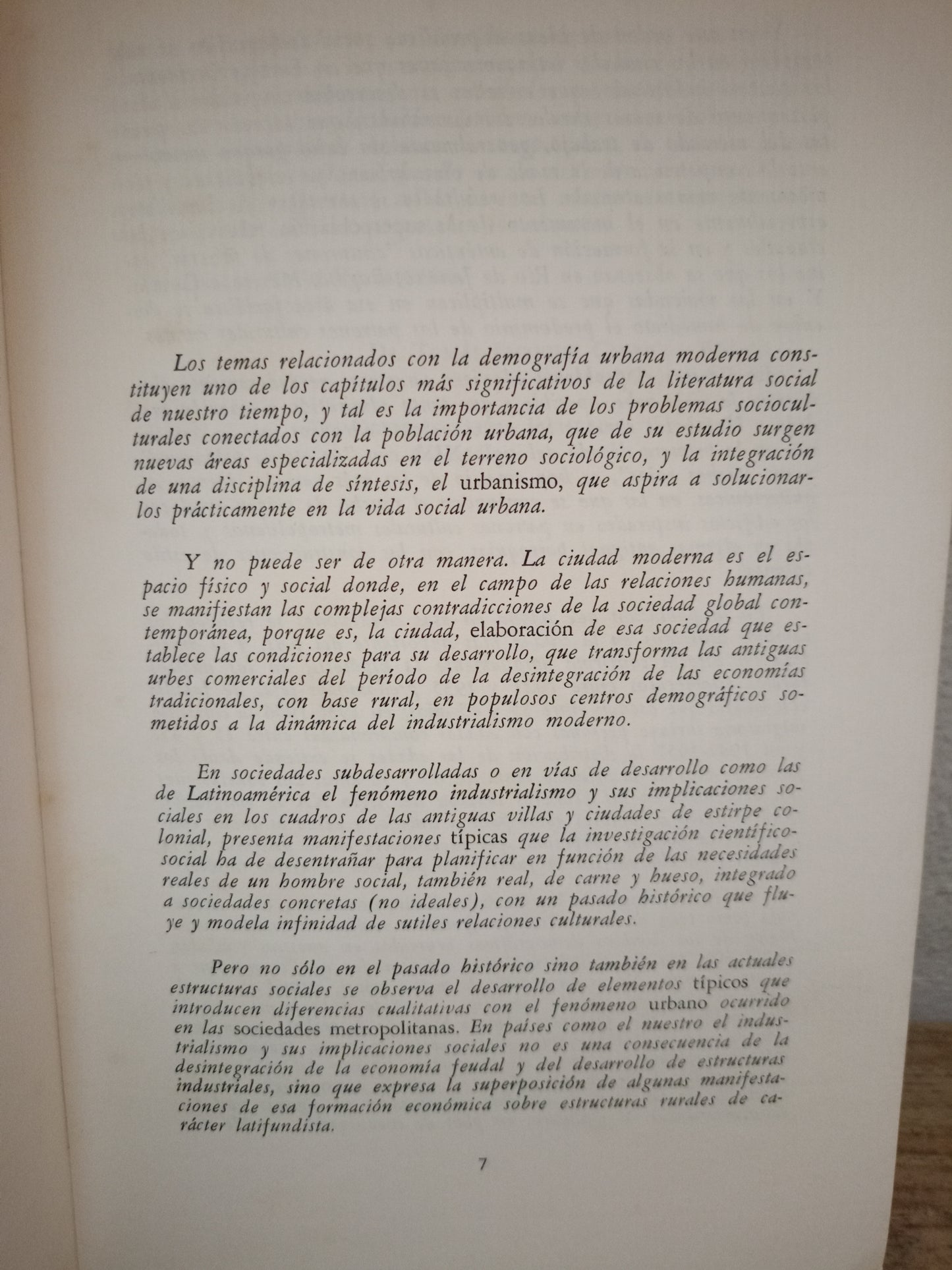 ANTROPOLOGÍA DE LAS CIUDADES LATINOAMERICANAS POR RODOLFO QUINTERO USADO HISTORIA LITERARIO 305
