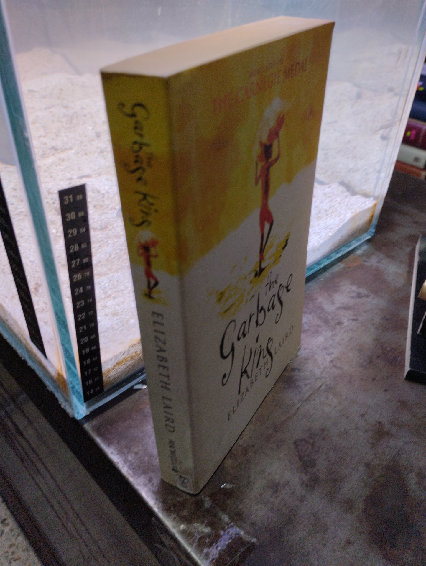 THE GARBAGE KING POR ELIZABETH LAIRD USADO IDIOMAS ALDAMA