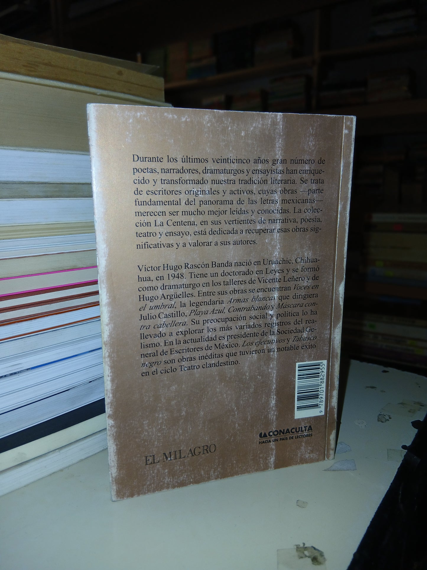 LOS EJECUTIVOS POR VICTOR HUGO RASCÓN BANDA USADO TEATRO LITERARIO 207