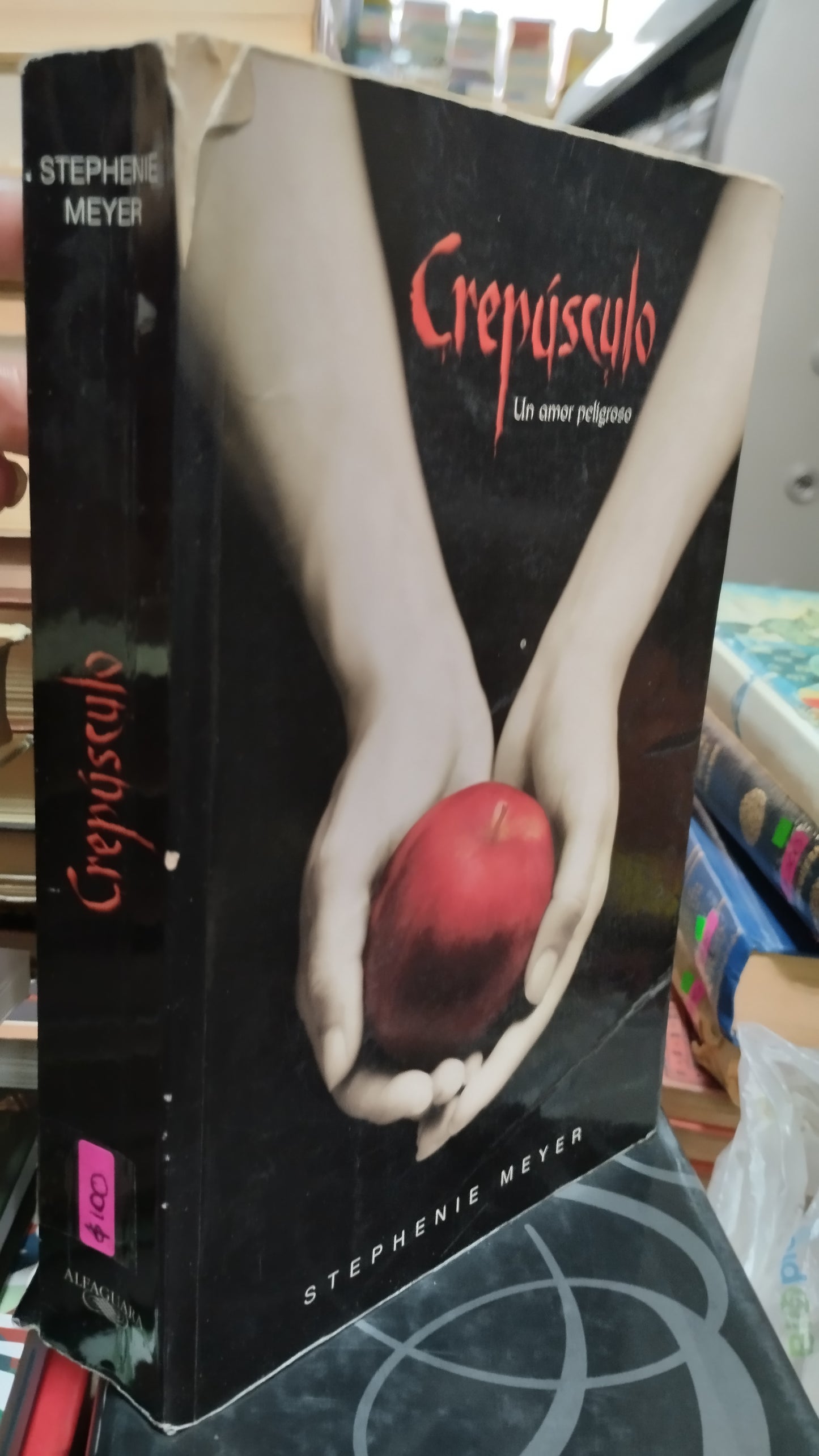 CREPUSCULO POR STEPHENIE MEYER LIBRO USADO NOVELAS ALDAMA
