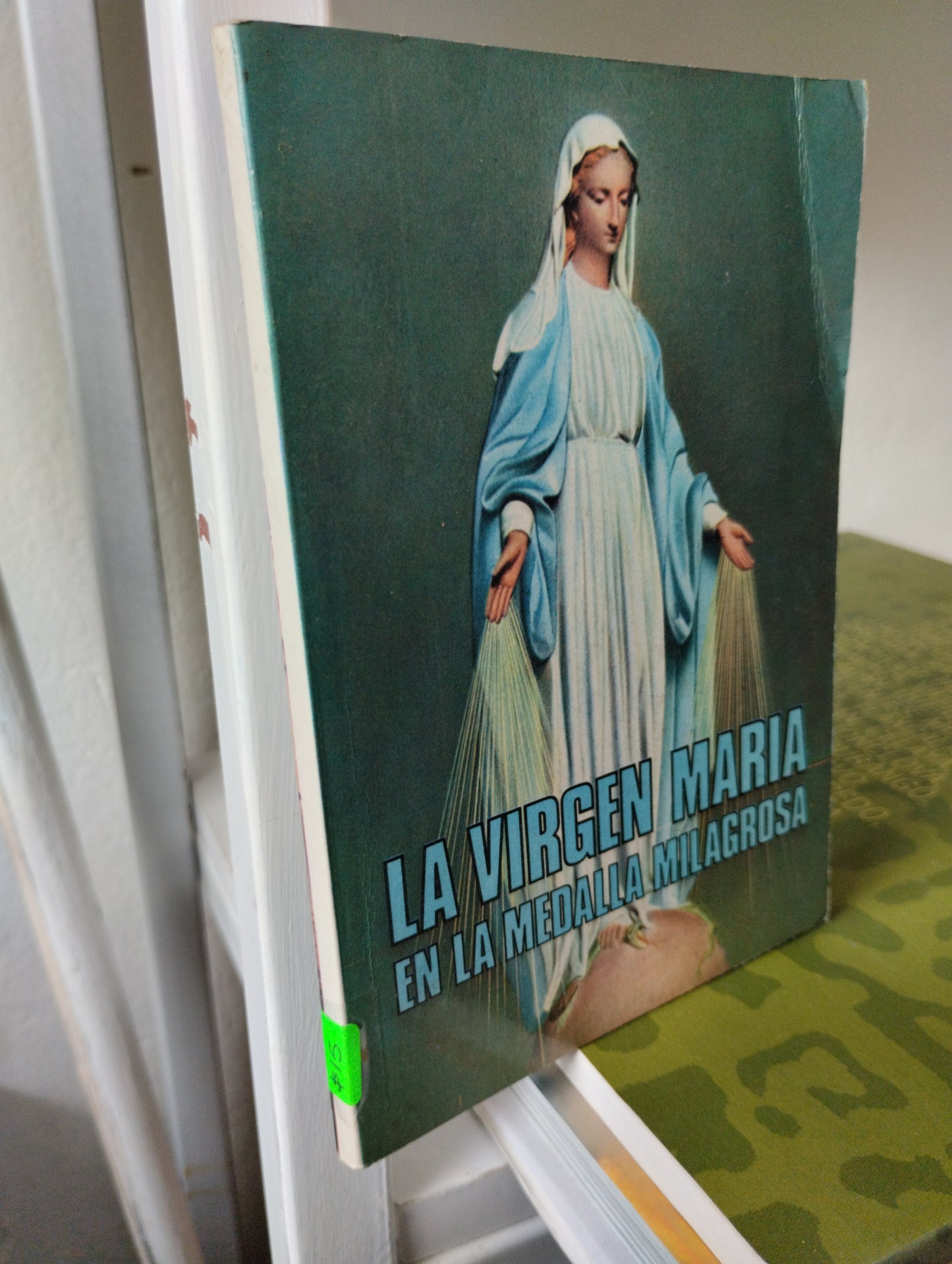 LA VIRGEN MARIA EN LA MEDALLA MILAGROSA, MIGUEL GOMEZ, USADO, RELIGION, JUAREZ 515