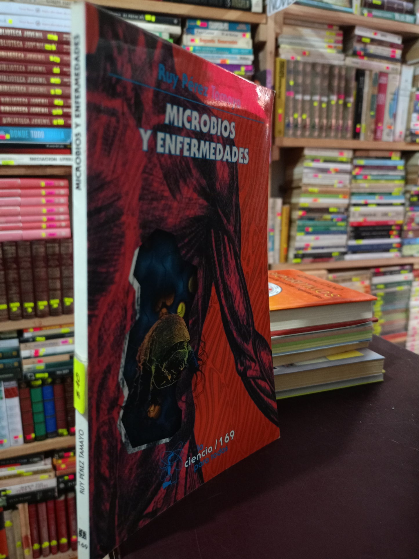 MICROBIOS Y ENFERMEDADES POR RUY PEREZ TAMAYO USADO SALUD LITERARIO 305