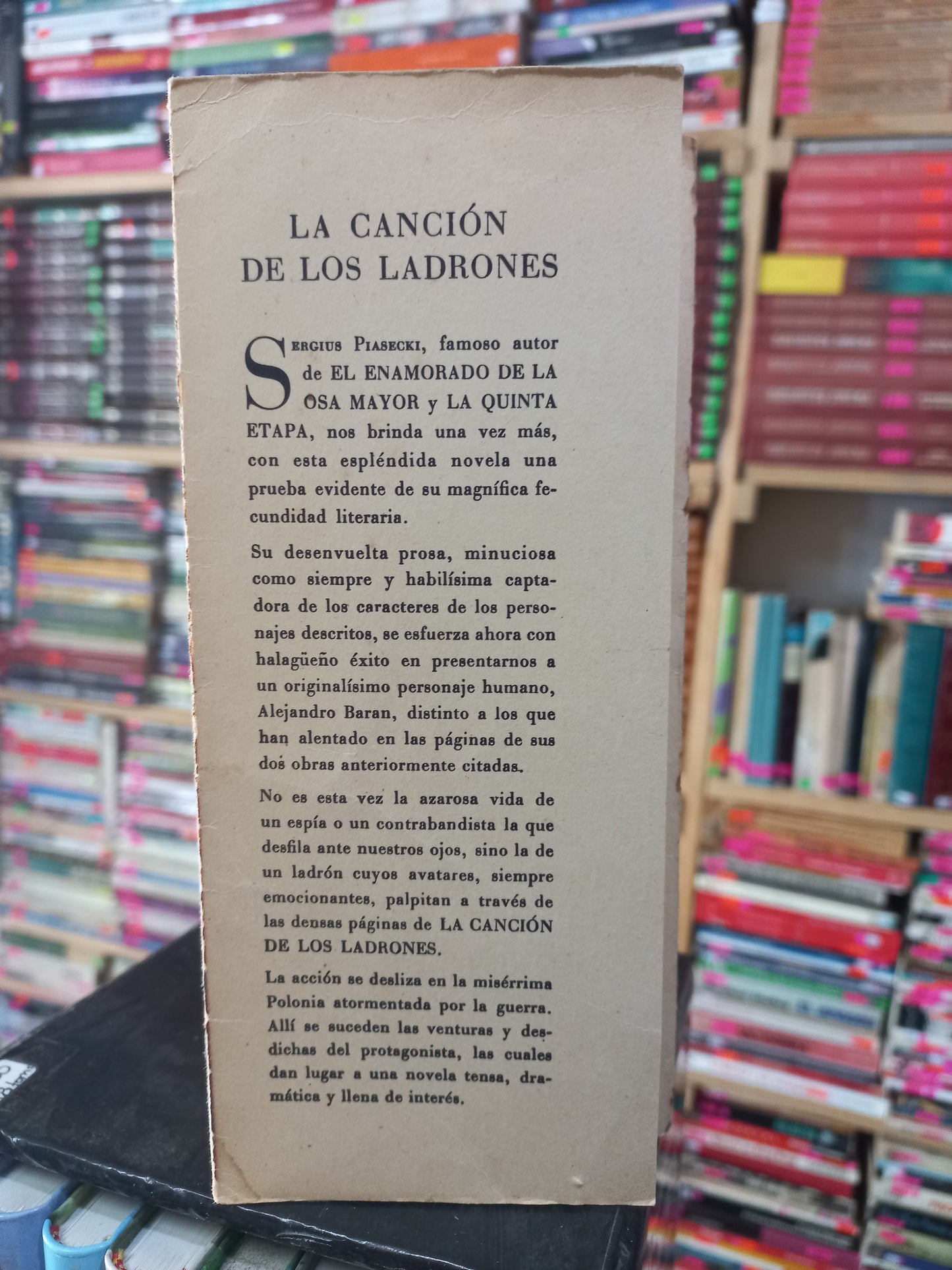 LA CANCIÓN DE LOS LADRONES POR SERGIUS PIASECKI USADO NOVELA JUÁREZ