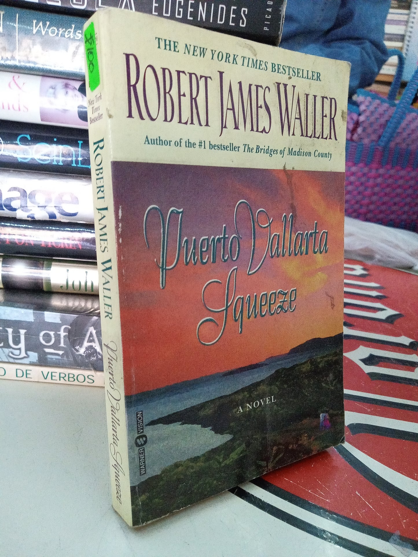 PUERTO VALLARTA SQUEEZE POR ROBERT JAMES WALLER USADO IDIOMAS LITERARIO 207