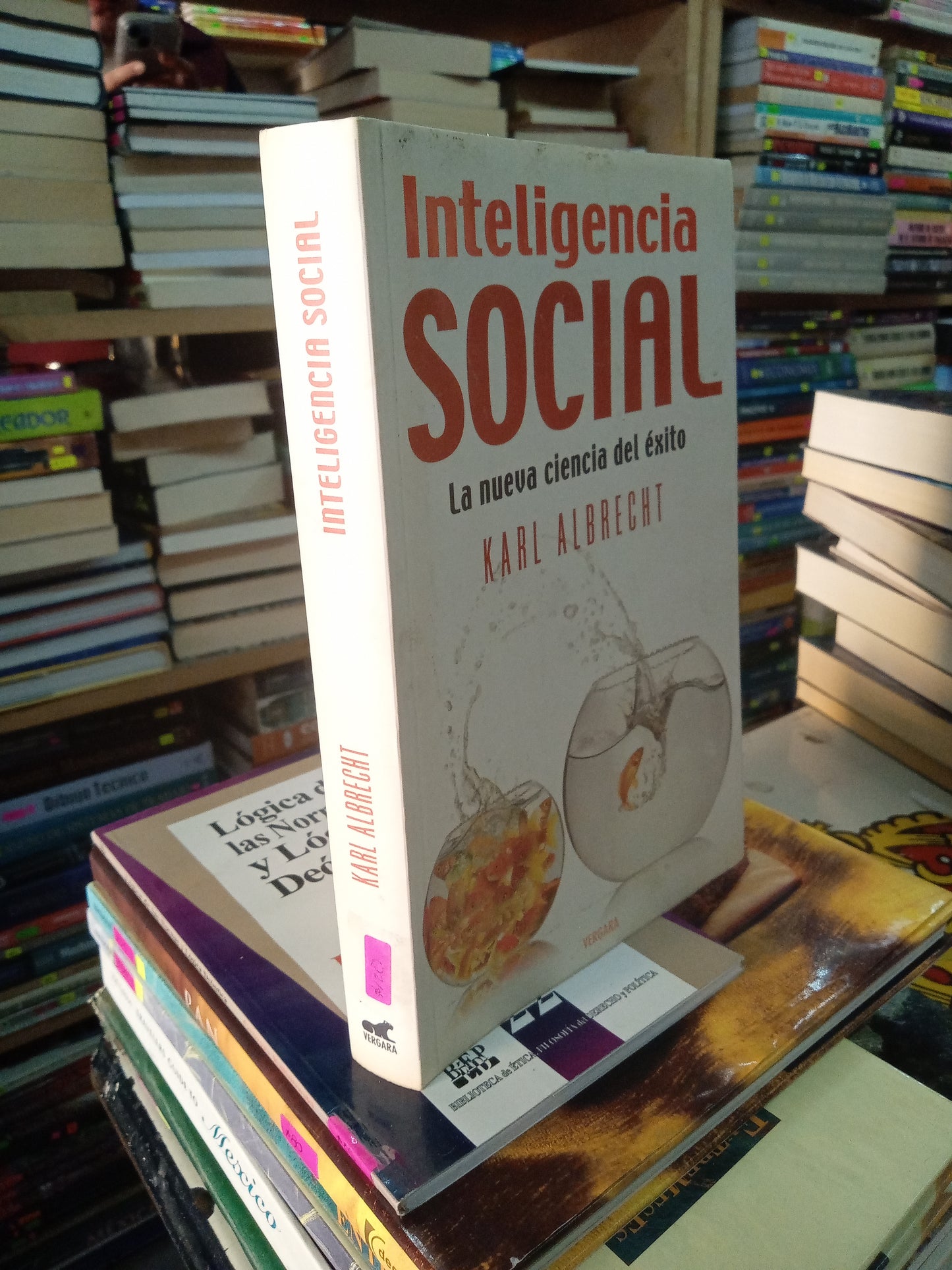 INTELIGENCIA SOCIAL LA NUEVA CIENCIA DEL EXITO POR KARL ALBEECHT USADO LITERARIO 207