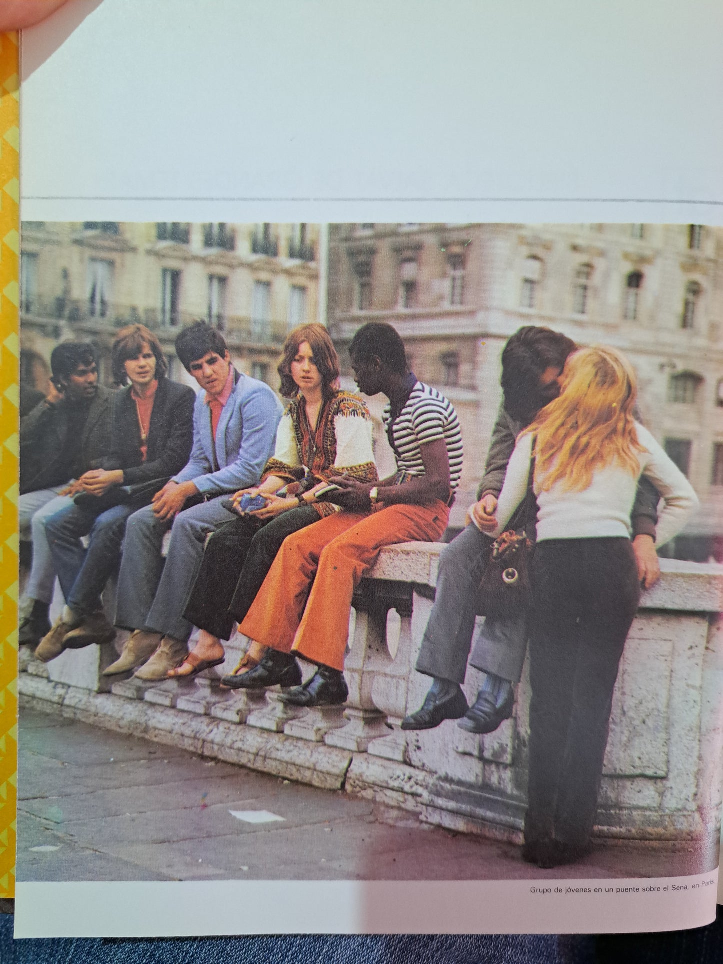 LA PROTESTA JUVENIL USADO PSICOLOGÍA LITERARIO 305