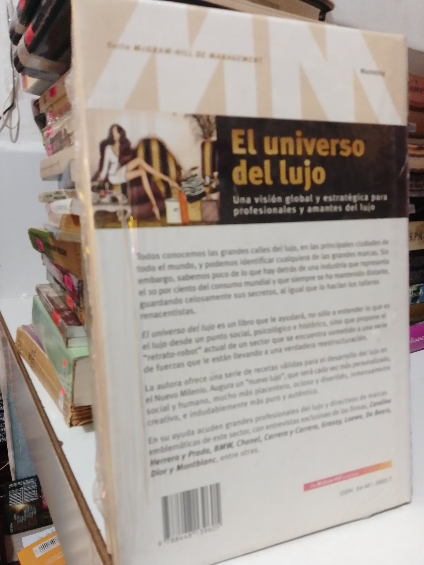 EL UNIVERSO DE LUJO POR SUSANA CAMPUZANO GARCIA USADO HISTORIA JUAREZ
