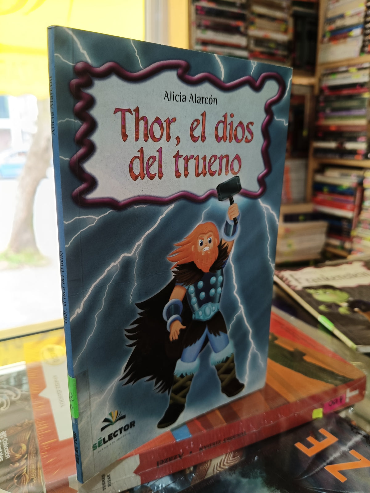 THOR, EL DIOS DEL TRUENO POR ALICIA ALARCON USADO INFANTIL JUAREZ 507