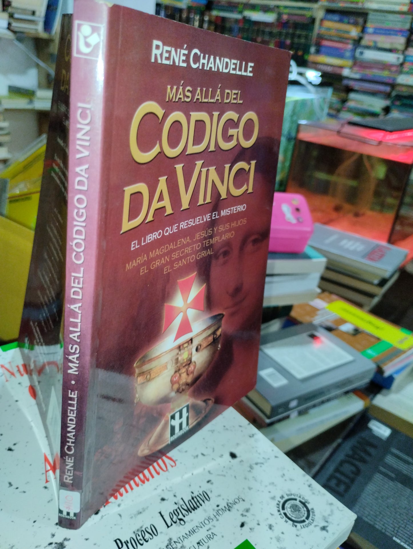 MAS ALLA DEL CODIGO DA VINCI POR RENE CHANDELLE USADO NOVELAS ALDAMA