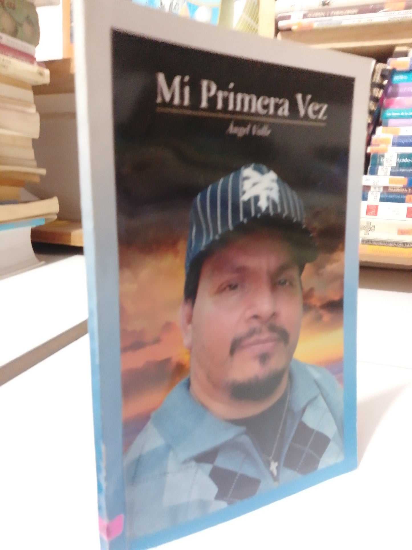MI PRIMERA VEZ POR ANGEL VALLE USADO POESIA JUAREZ