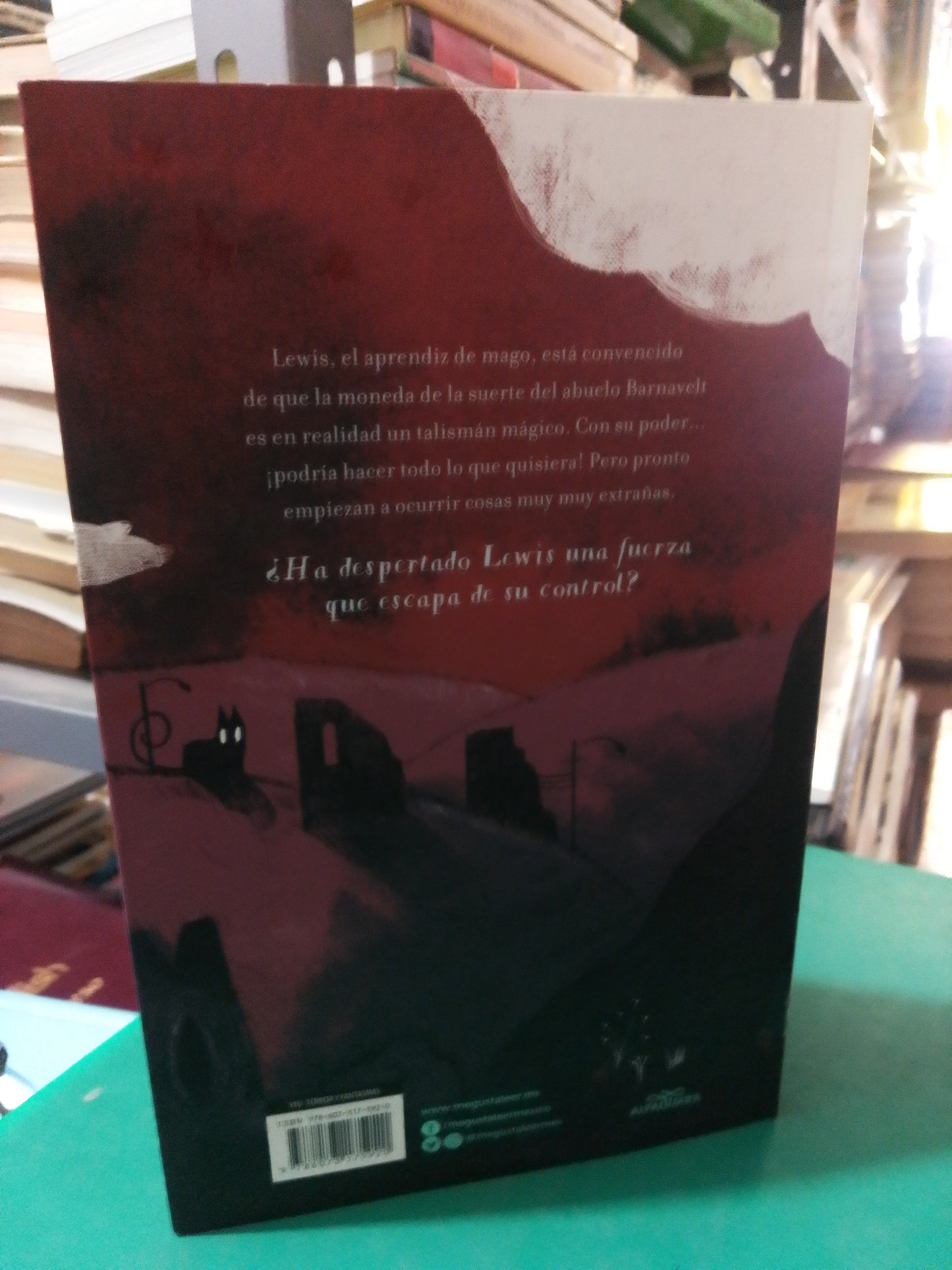 UNA FIGURA EN LAS SOMBRAS POR JOHN BELLAIRS USADO NOVELA JUAREZ