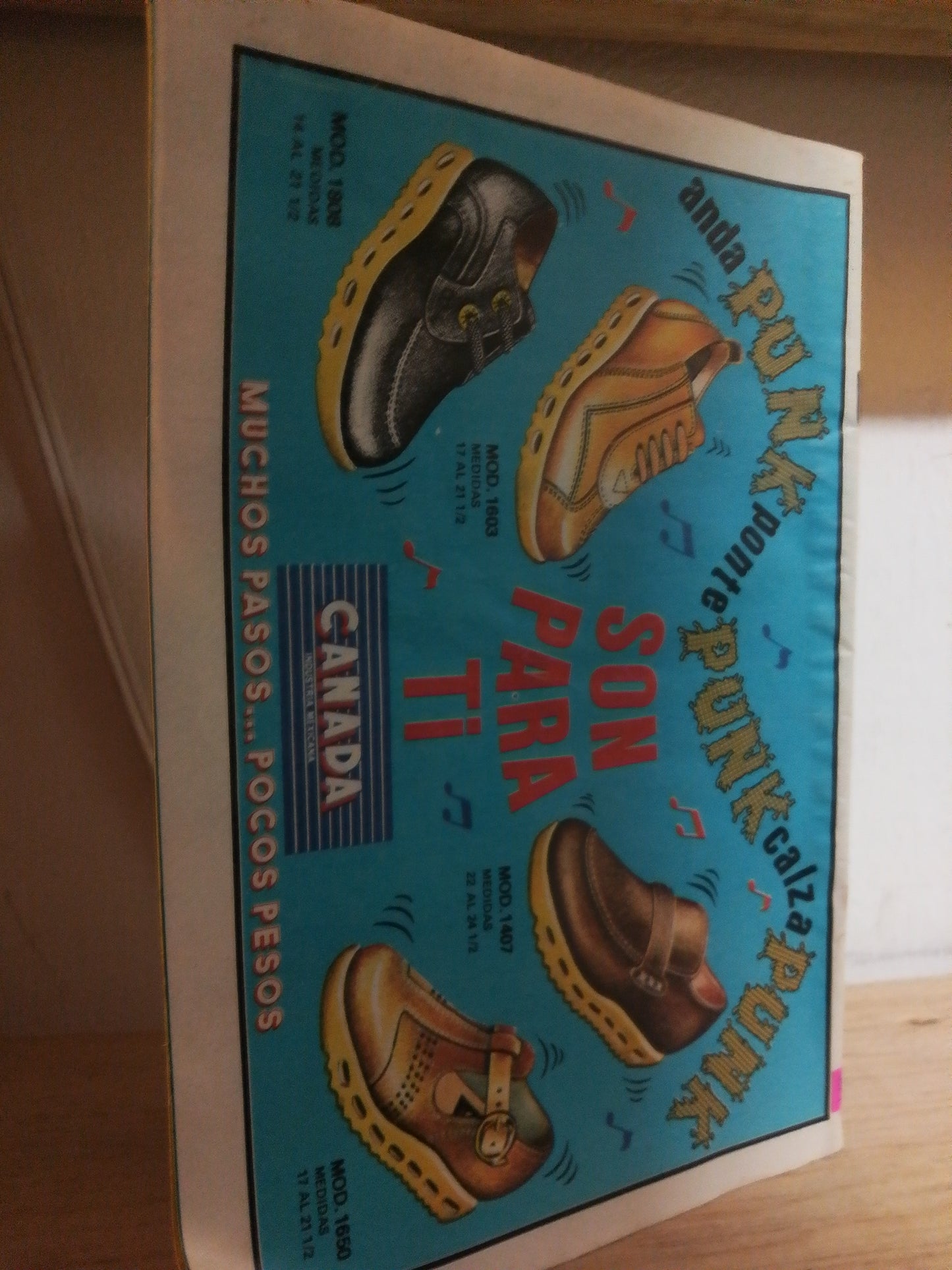 LOS ARISTOGATOS COMIC USADO NOVELA JUÁREZ