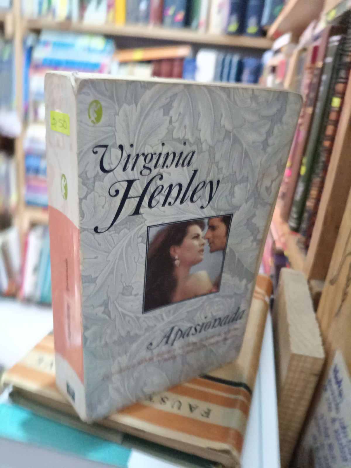 APASIONADA VIRGINIA HENLEY USADO NOVELA LITERARIO 305