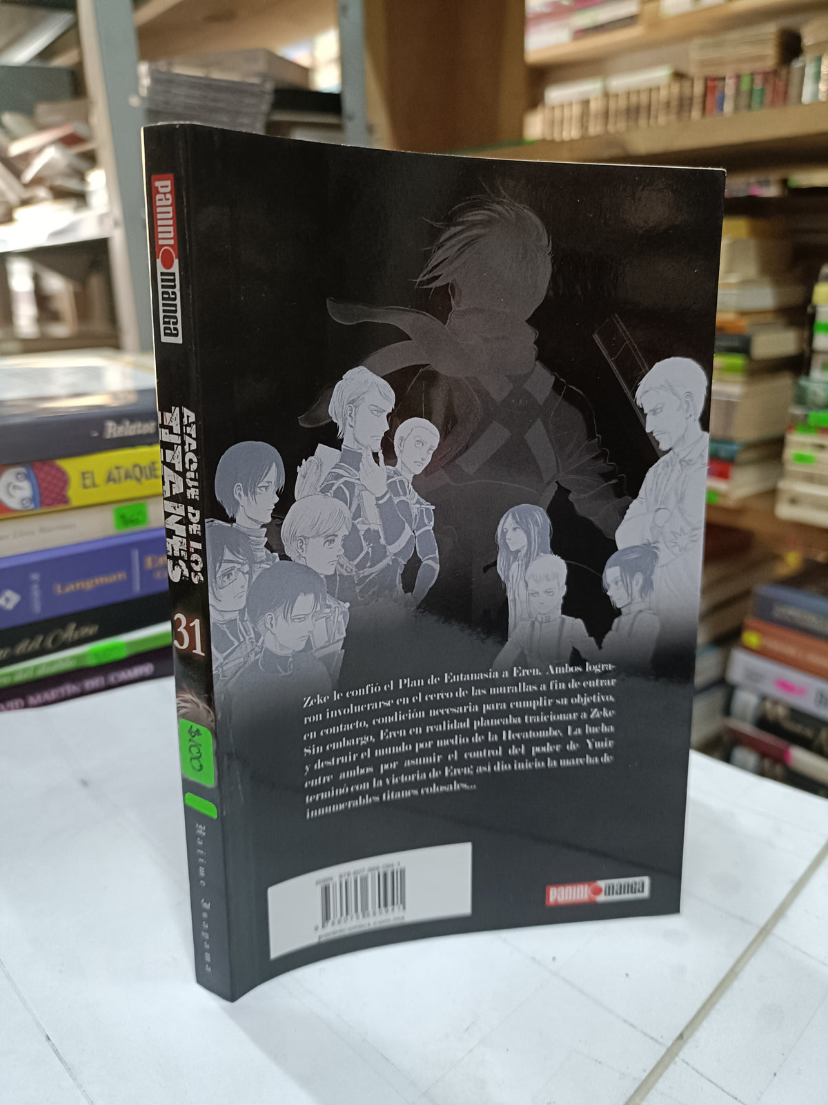 ATAQUE DE LOS TITANES 31 POR HAJIME JSAUAMA MANGA USADO NOVELA LITERARIO 207