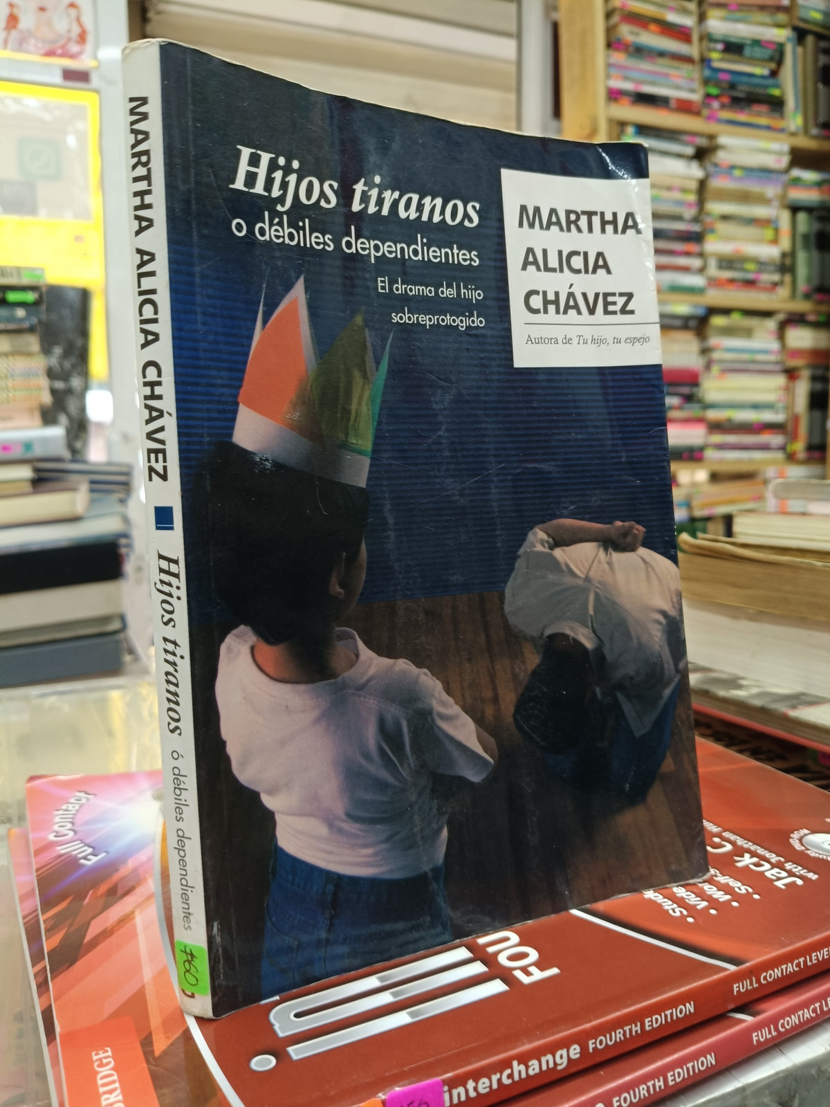 HIJOS TIRANOS POE MARTHA ALICIA CHAVEZ USADO S.PERSONAL JUÁREZ 507