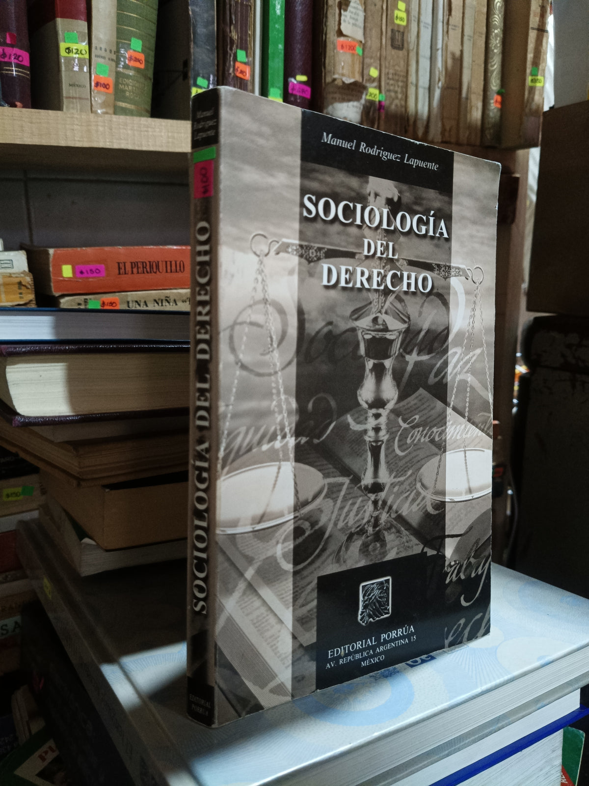 SOCIOLOGIA DEL DERECHO POR MANUEL RODRIGUEZ LAPUENTE USADO DERECHO ALDAMA