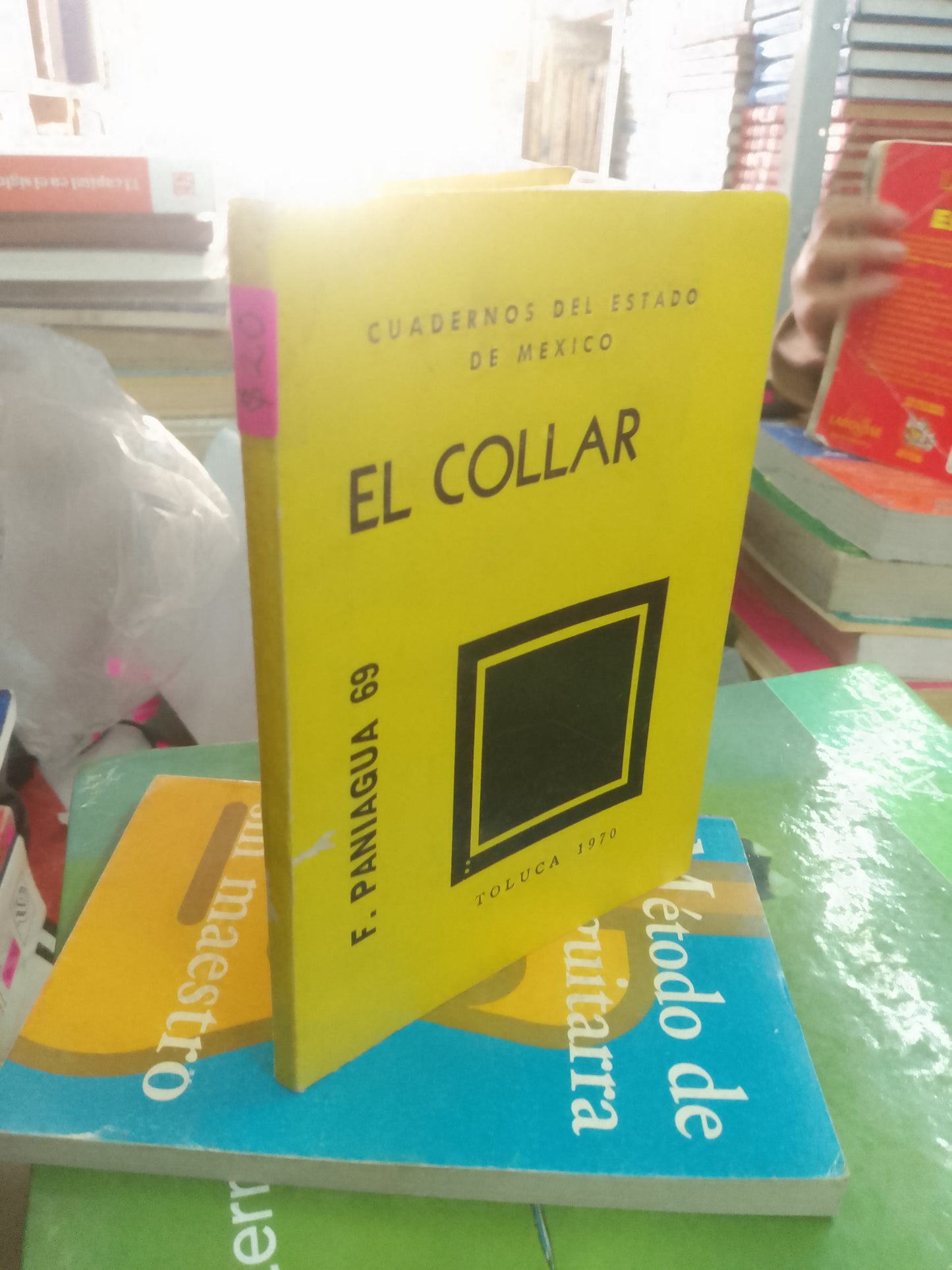EL COLLAR POR FRANCISCO PANIGUA USADO POESÍA LITERARIO 207