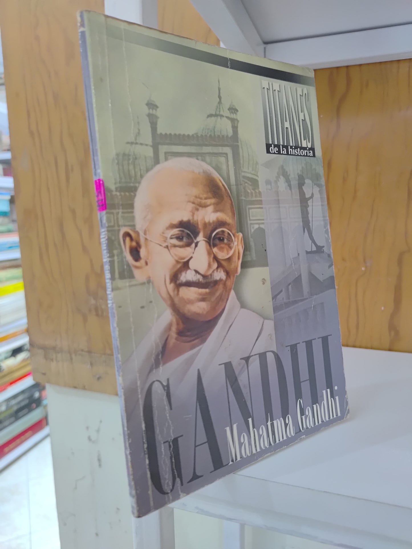 TITANES DE LA HISTORIA POR GANDHI MAHATMA USADO HISTORIA JUAREZ 515